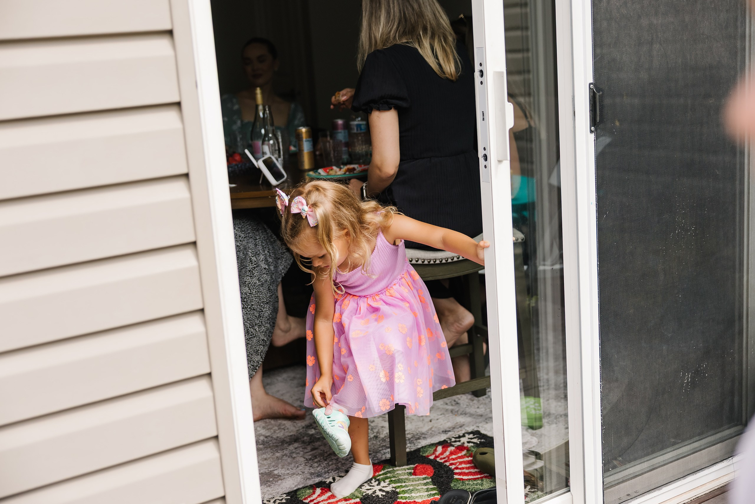 Birthday Party. Wedding family event photographer in Chicago Nick Yushevich