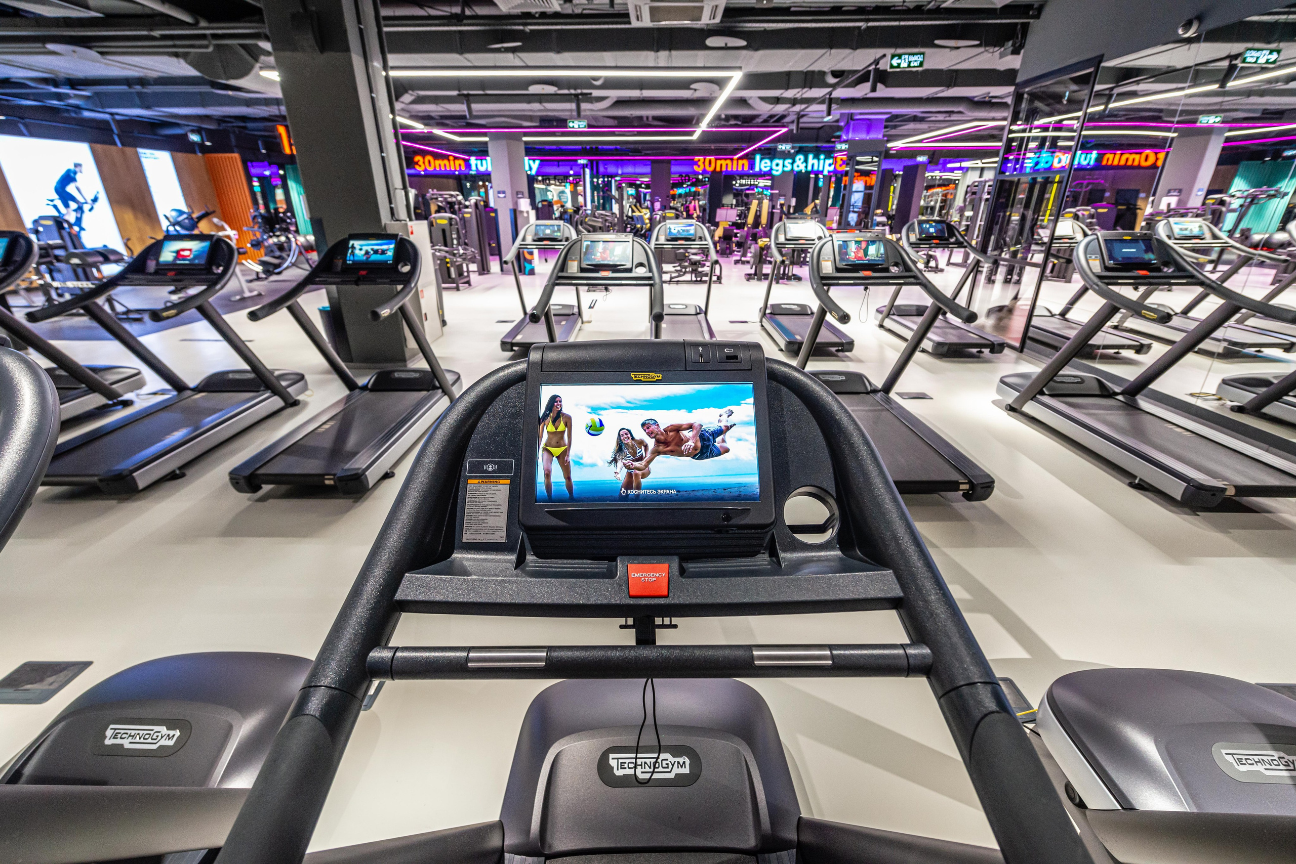 Фитнес-клуб DDX Fitness в Ростокино. PHOTOGRAPHER QUINTANA ROO