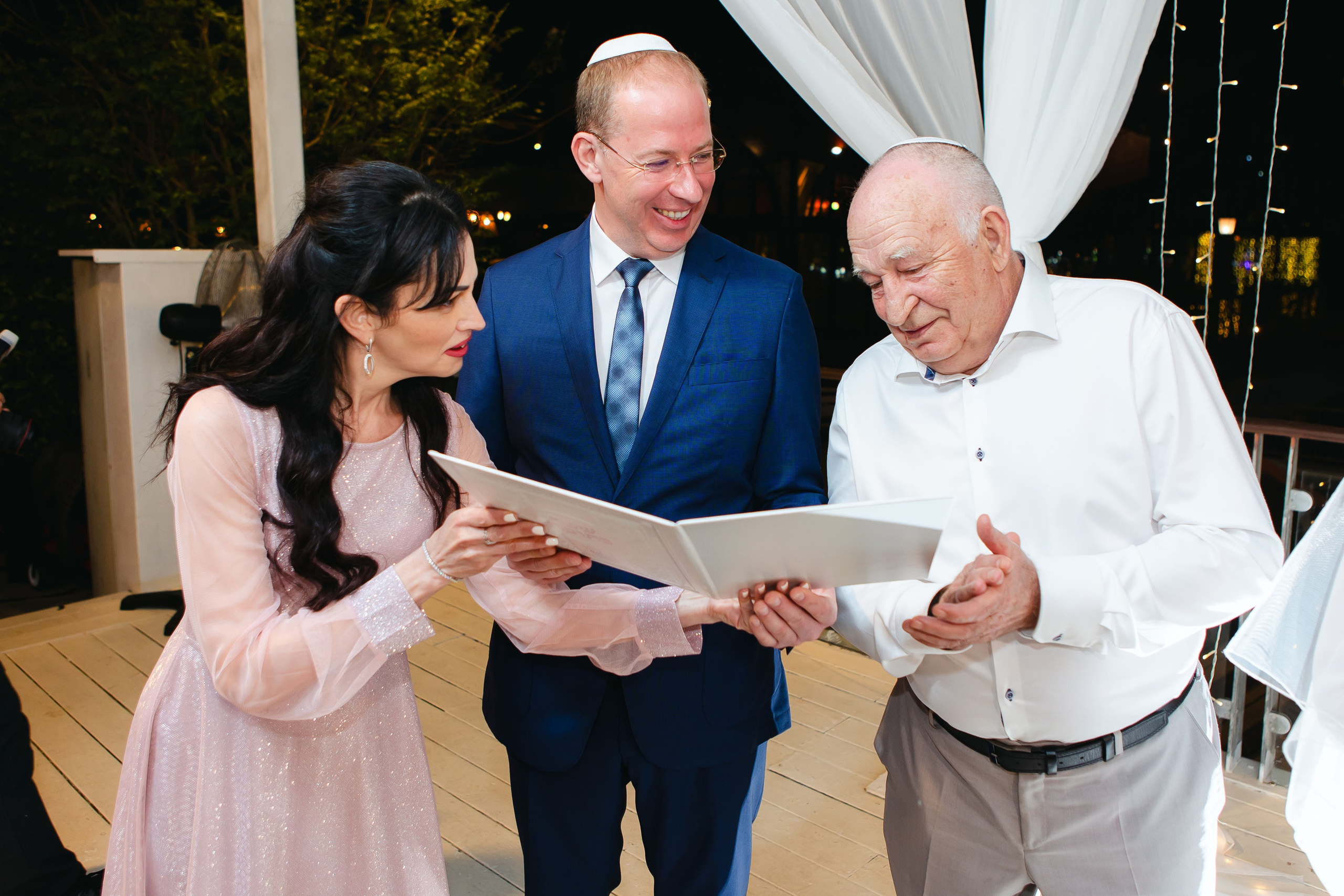 Heart to Heart. Https://shi-photo.com/