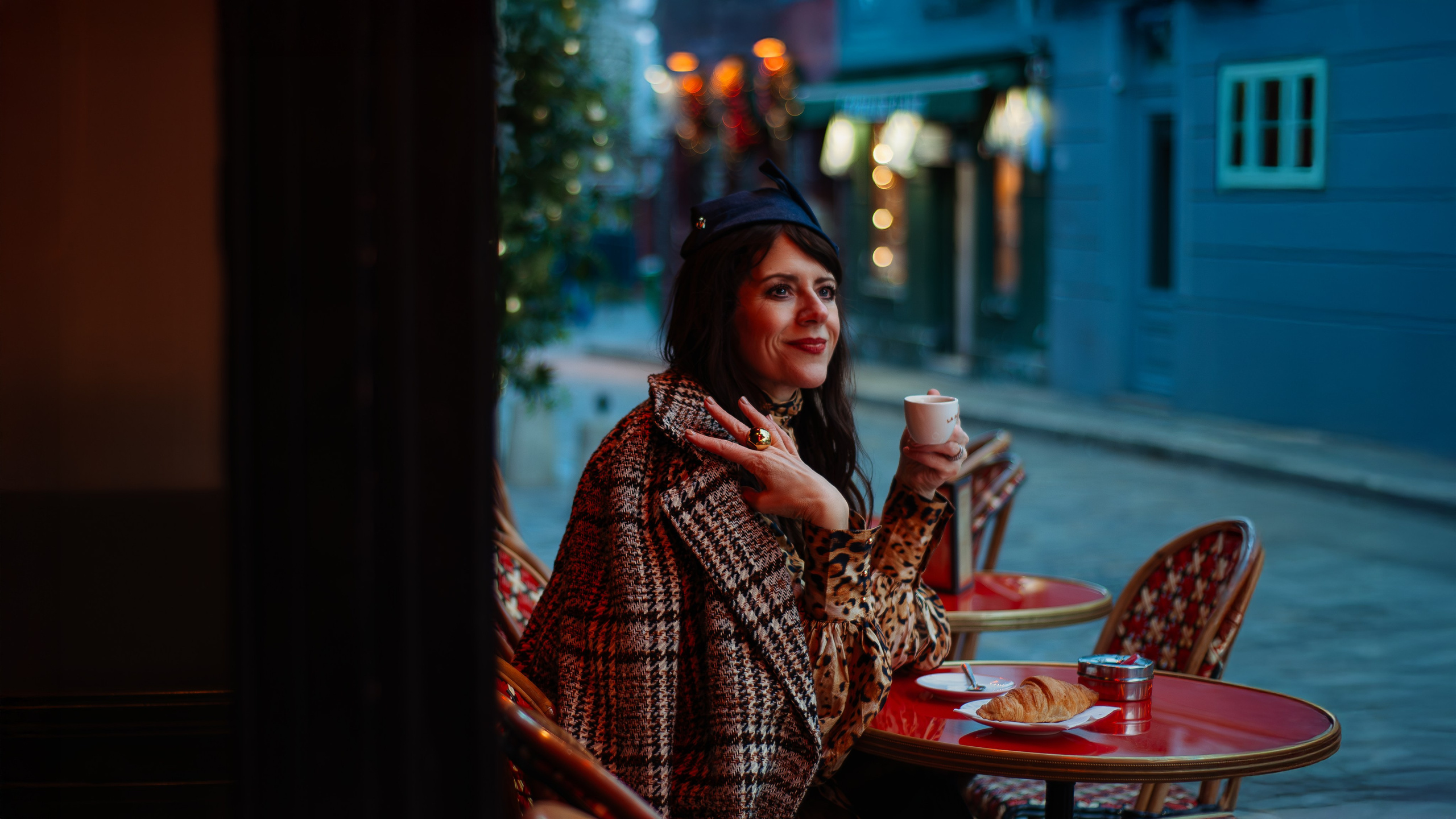 Christmas photoshoot. Paris photographer — Polina Osipova