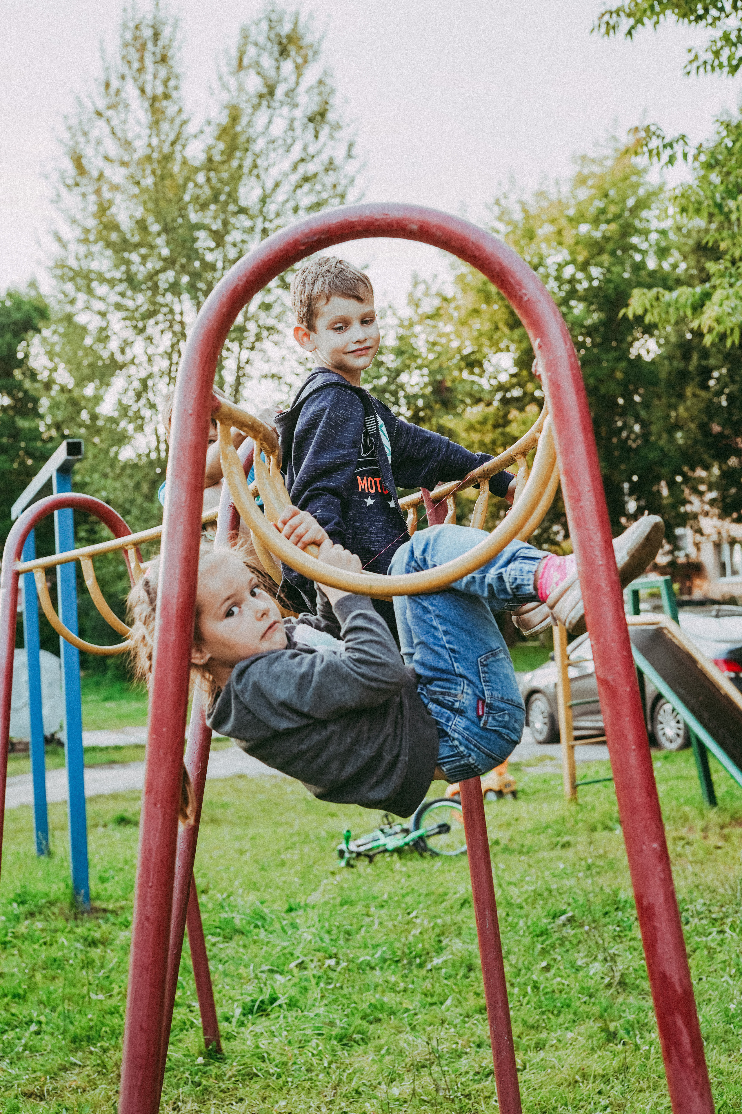 Игры во дворе. Фотограф новорожденных и детей первого года Евгения Михалькевич