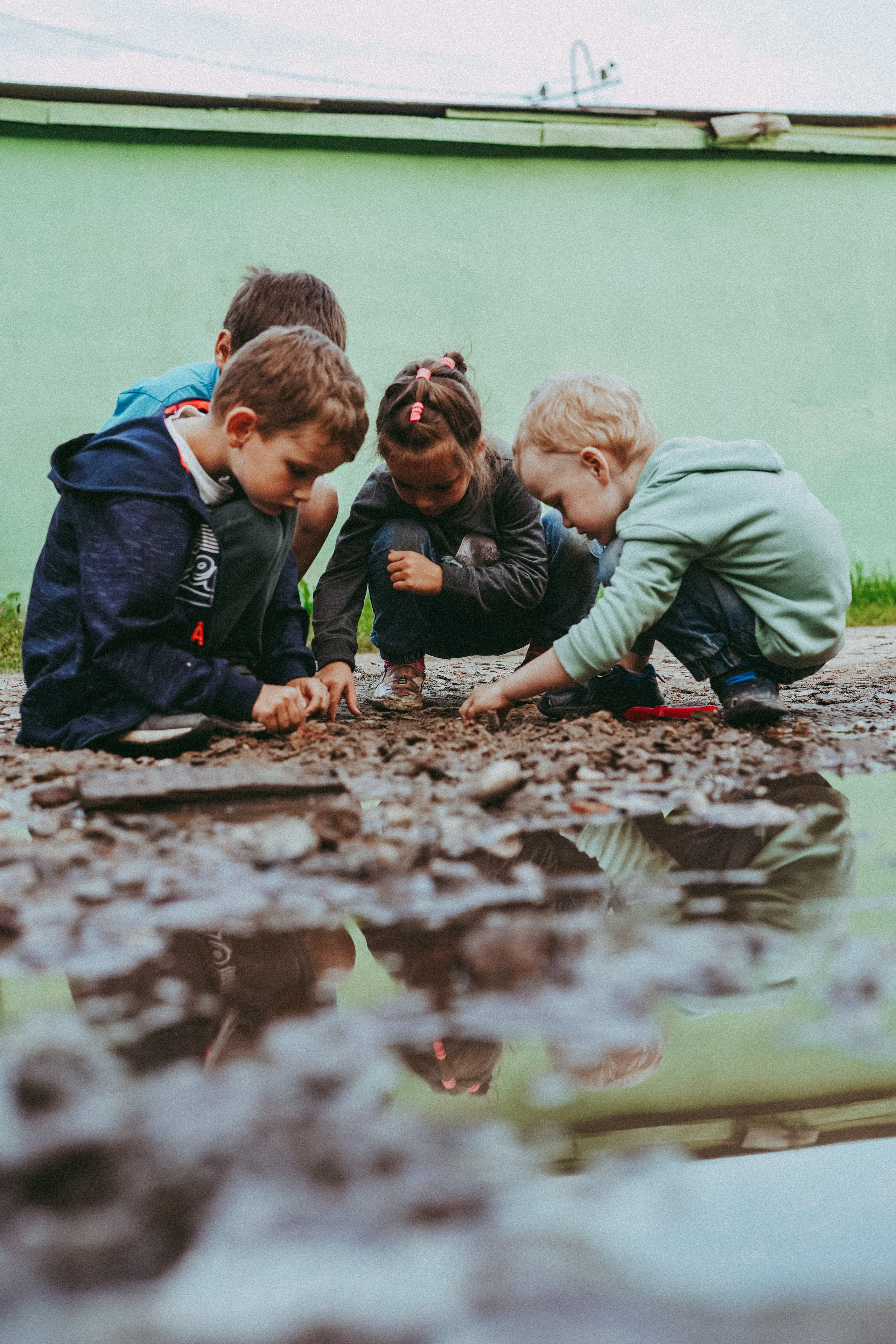 Игры во дворе. Фотограф новорожденных и детей первого года Евгения Михалькевич