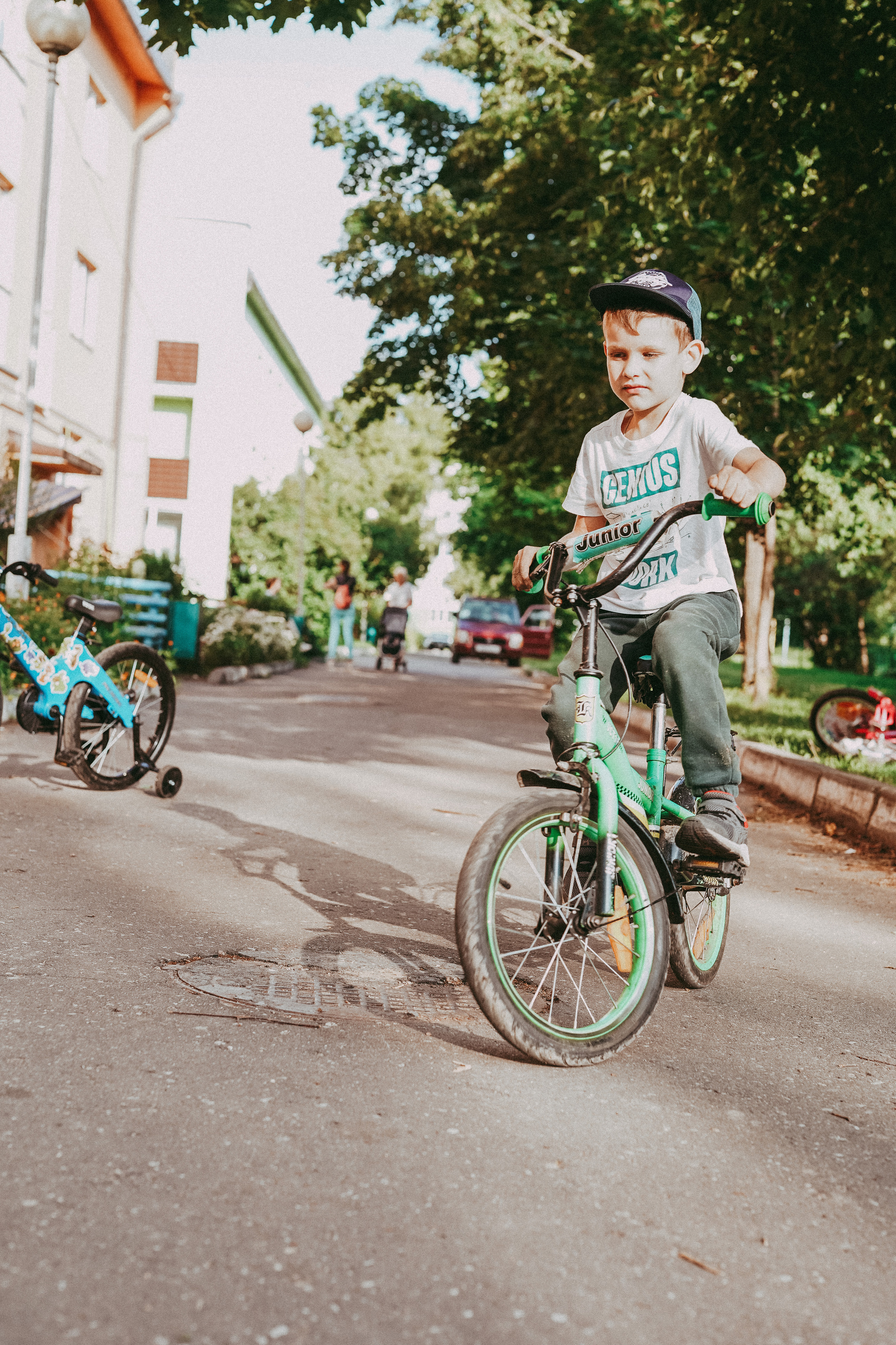 Игры во дворе. Фотограф новорожденных и детей первого года Евгения Михалькевич