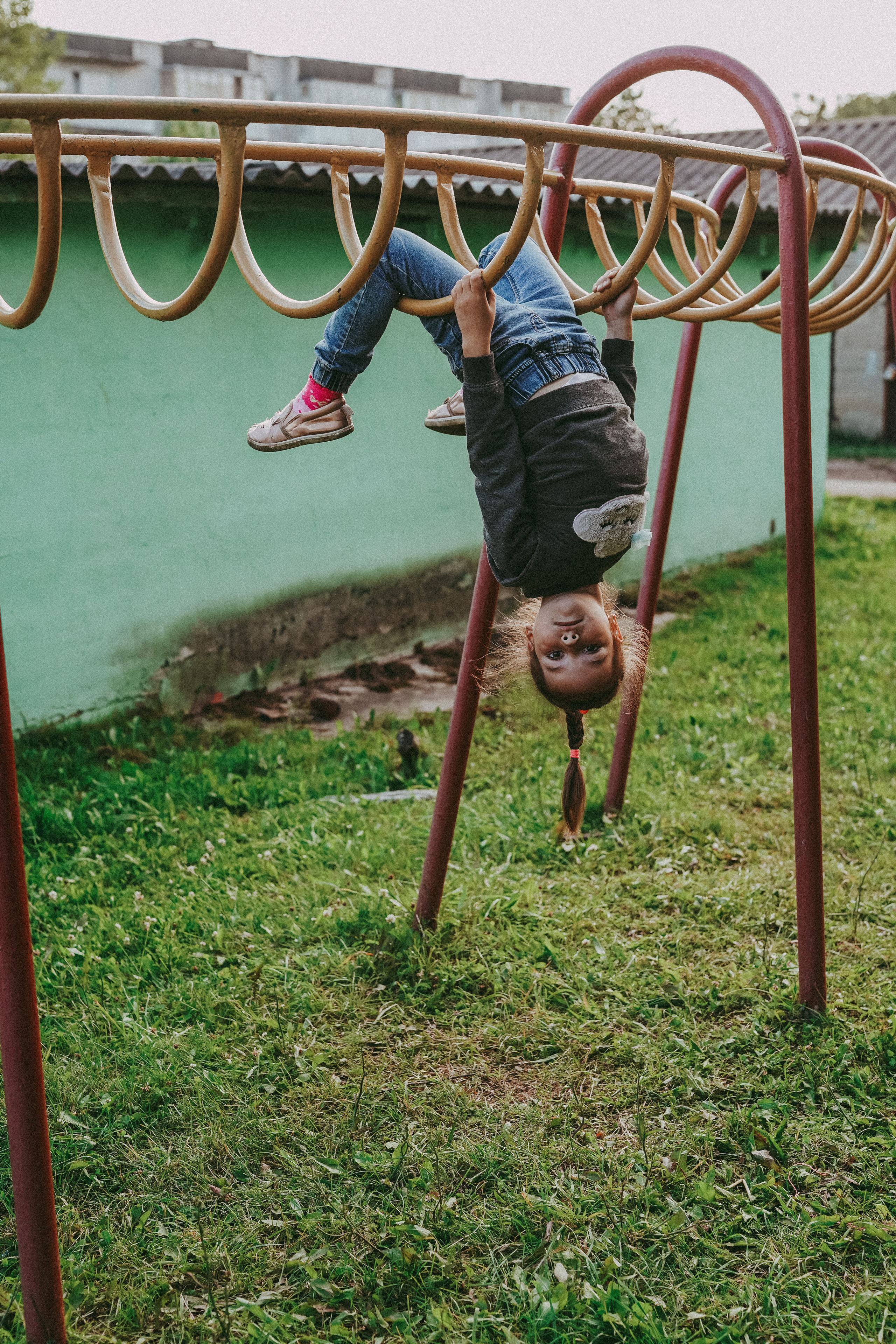Игры во дворе. Фотограф новорожденных и детей первого года Евгения Михалькевич