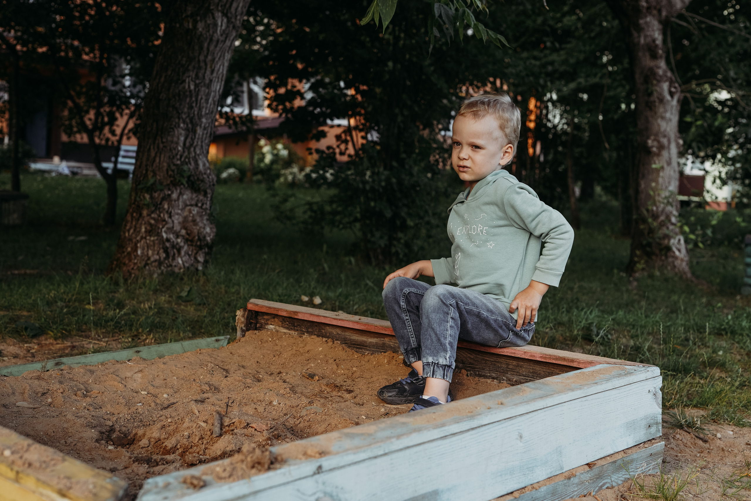 Игры во дворе. Фотограф новорожденных и детей первого года Евгения Михалькевич