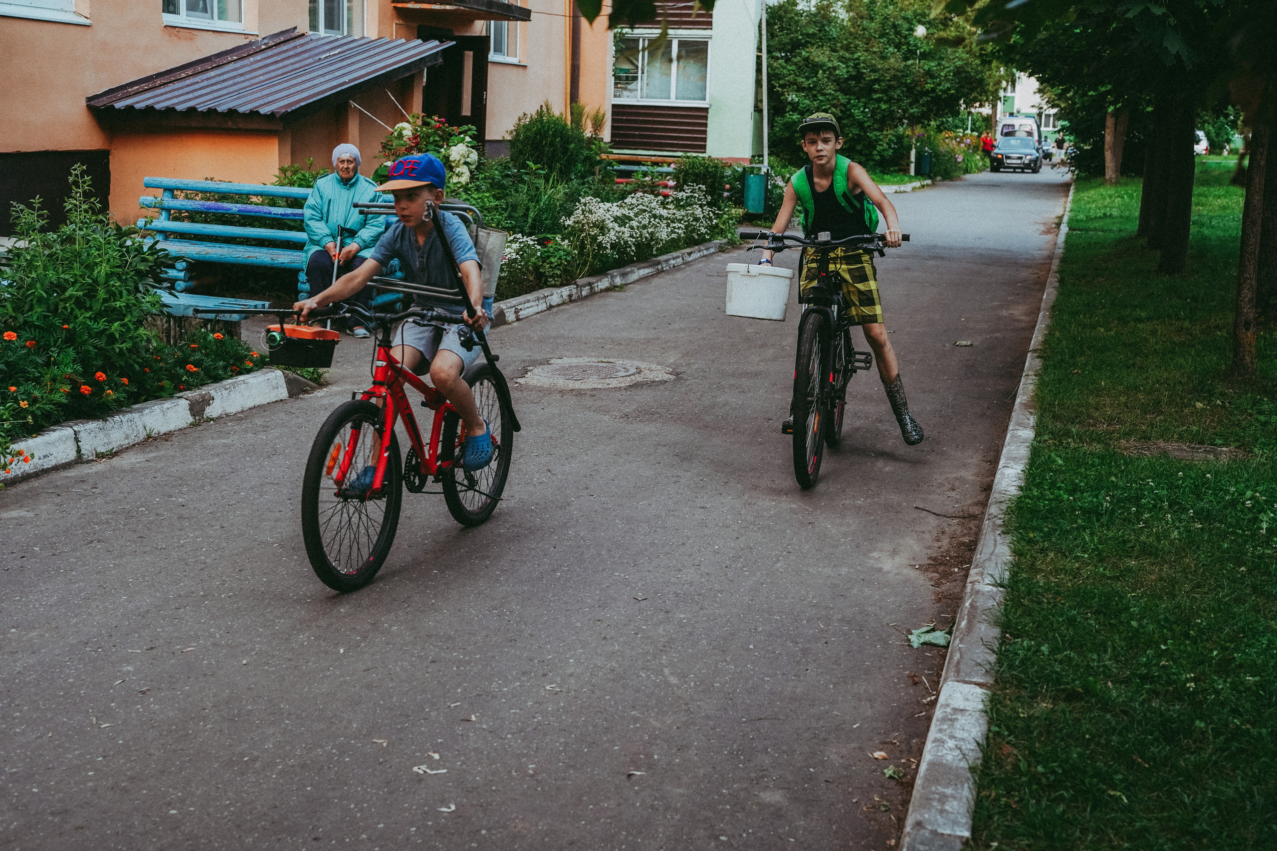 Игры во дворе. Фотограф новорожденных и детей первого года Евгения Михалькевич