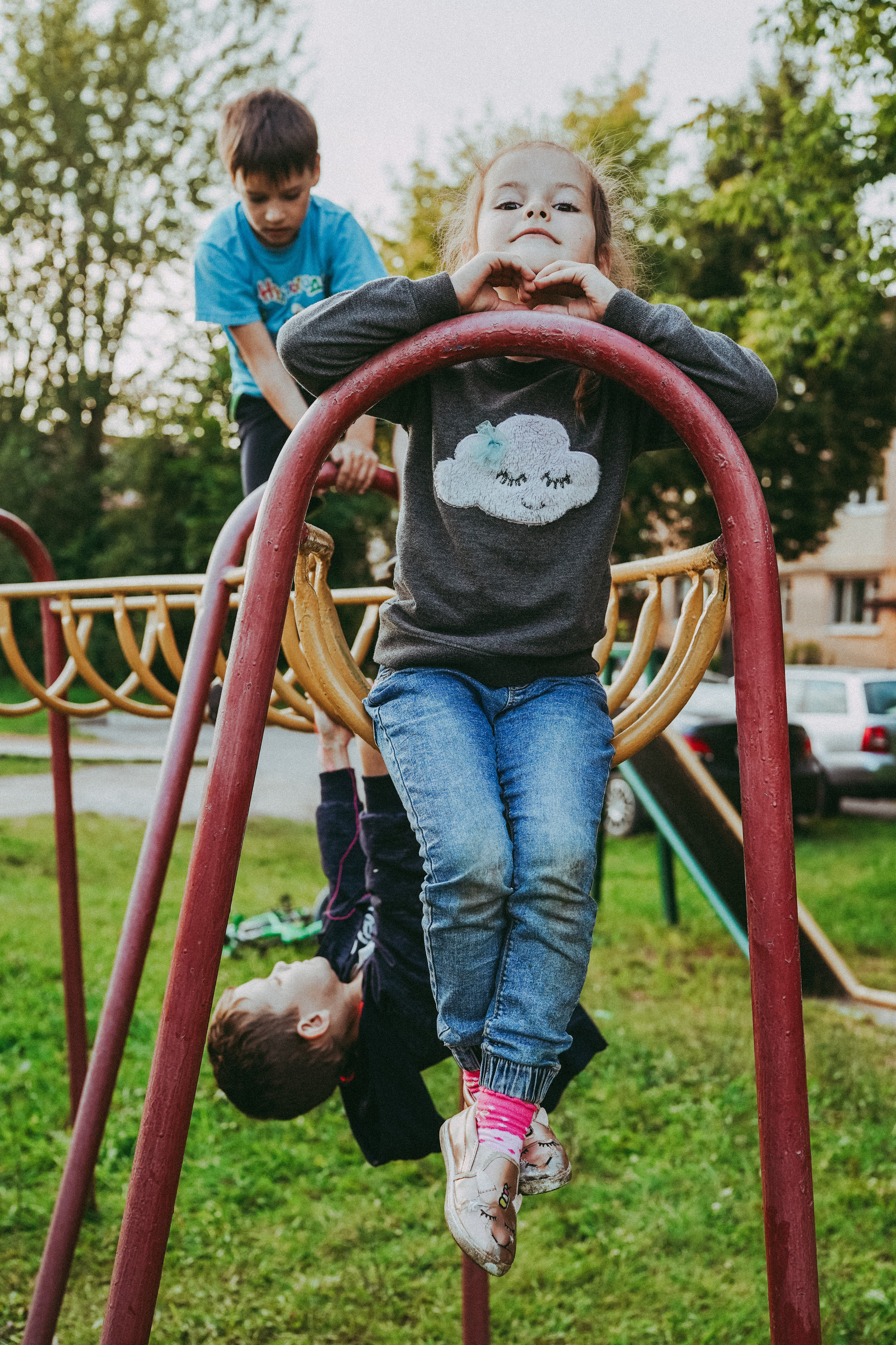 Игры во дворе. Фотограф новорожденных и детей первого года Евгения Михалькевич