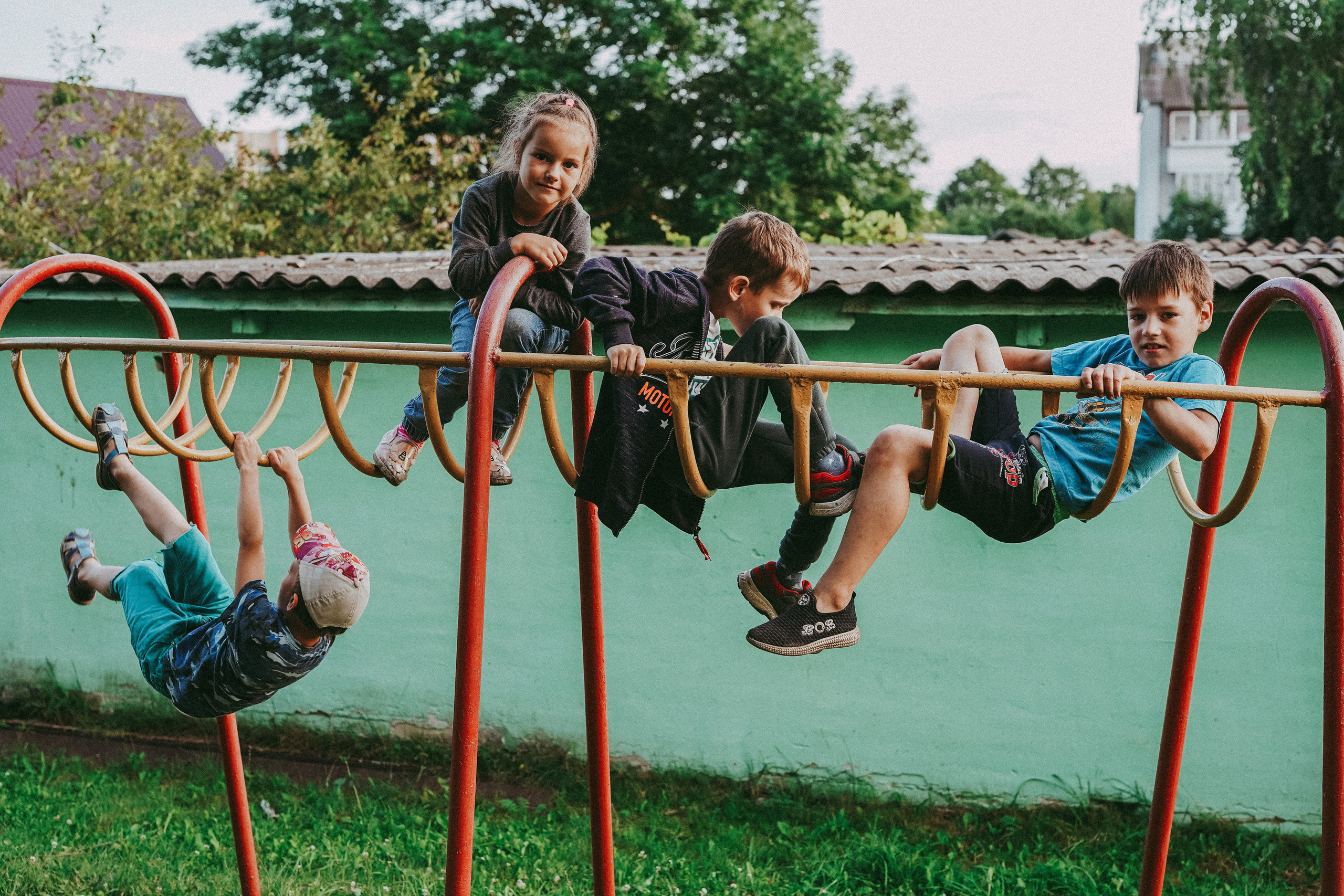 Игры во дворе. Фотограф новорожденных и детей первого года Евгения Михалькевич