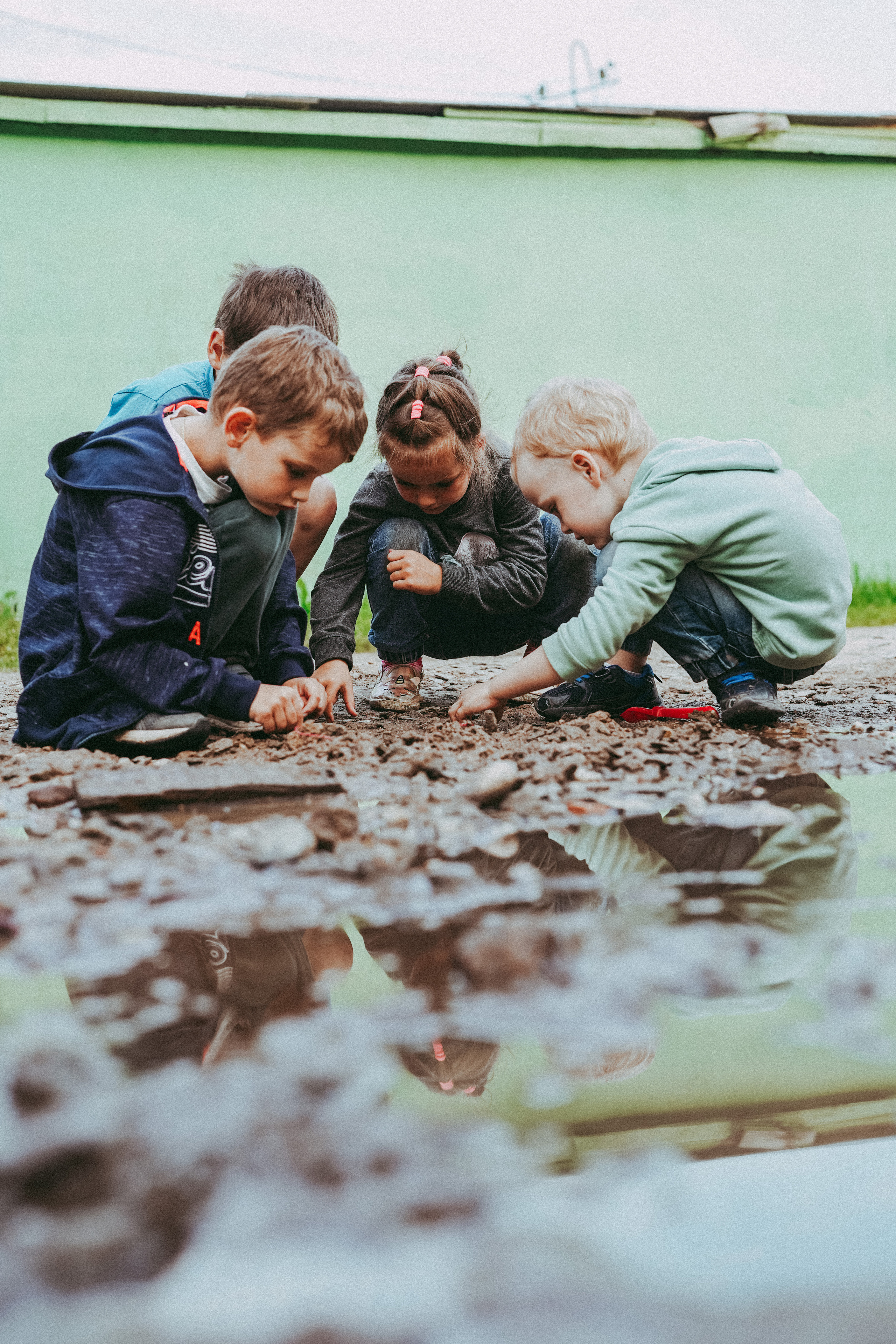 Игры во дворе. Фотограф новорожденных и детей первого года Евгения Михалькевич