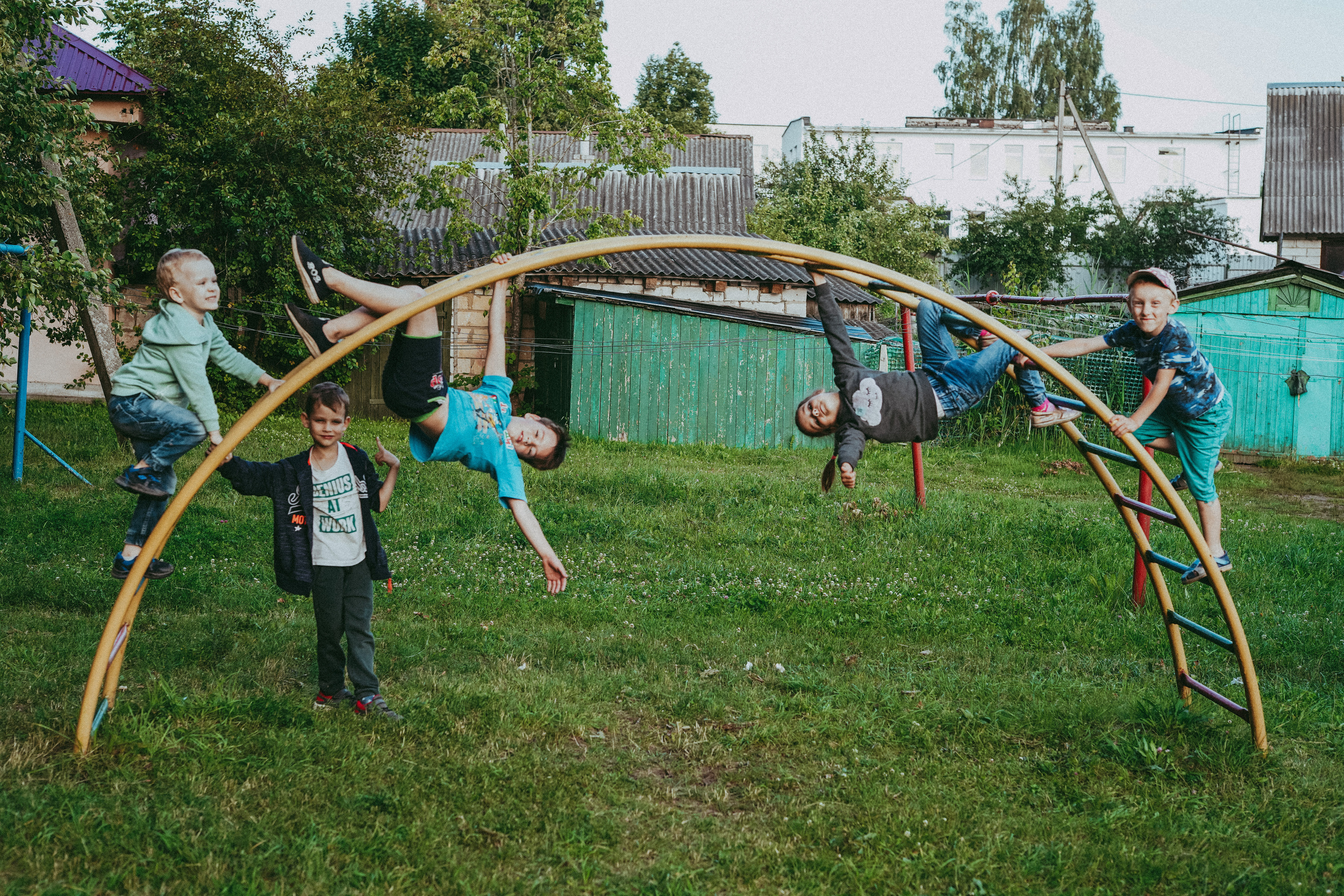 Игры во дворе. Фотограф новорожденных и детей первого года Евгения Михалькевич