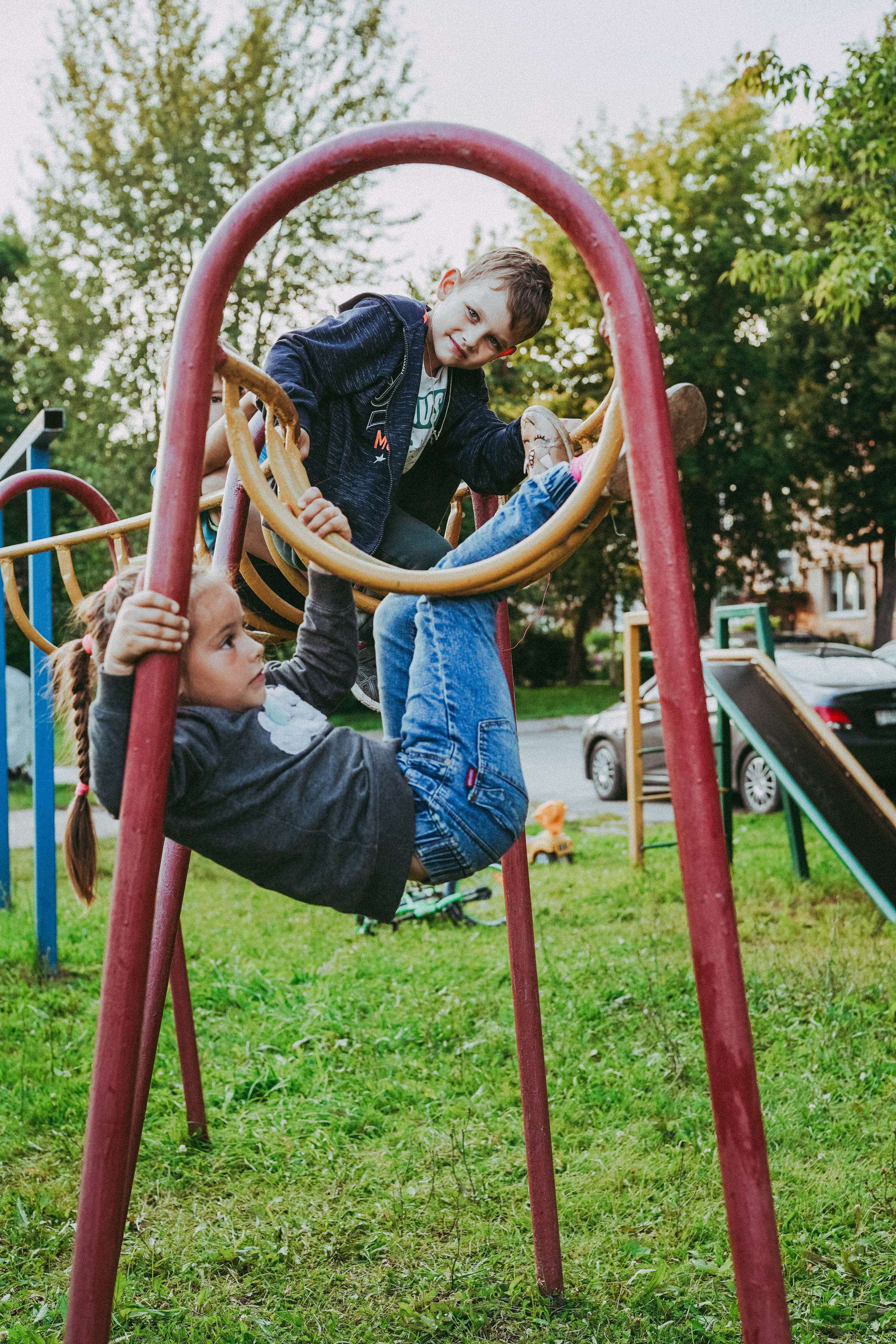 Игры во дворе. Фотограф новорожденных и детей первого года Евгения Михалькевич