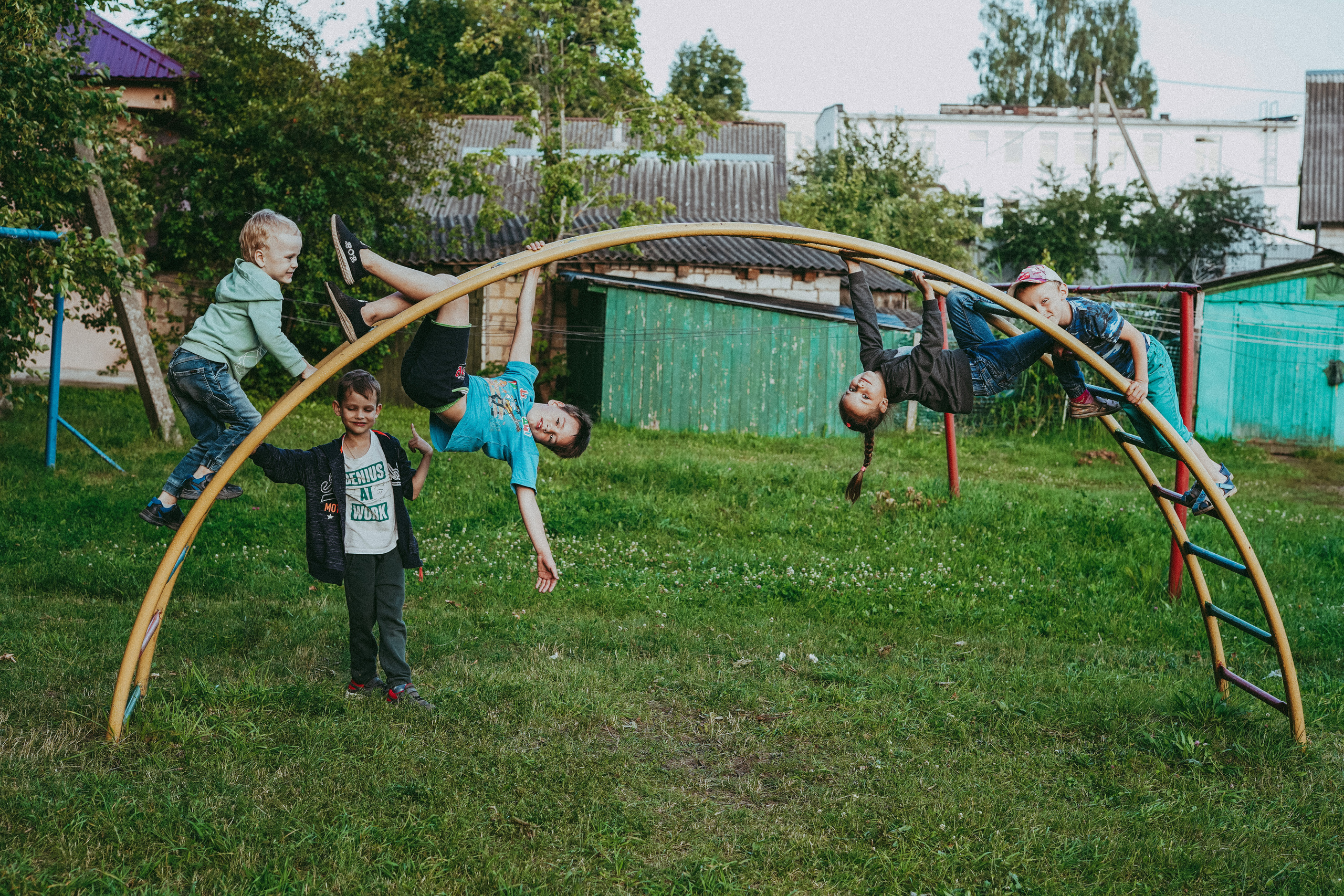Игры во дворе. Фотограф новорожденных и детей первого года Евгения Михалькевич