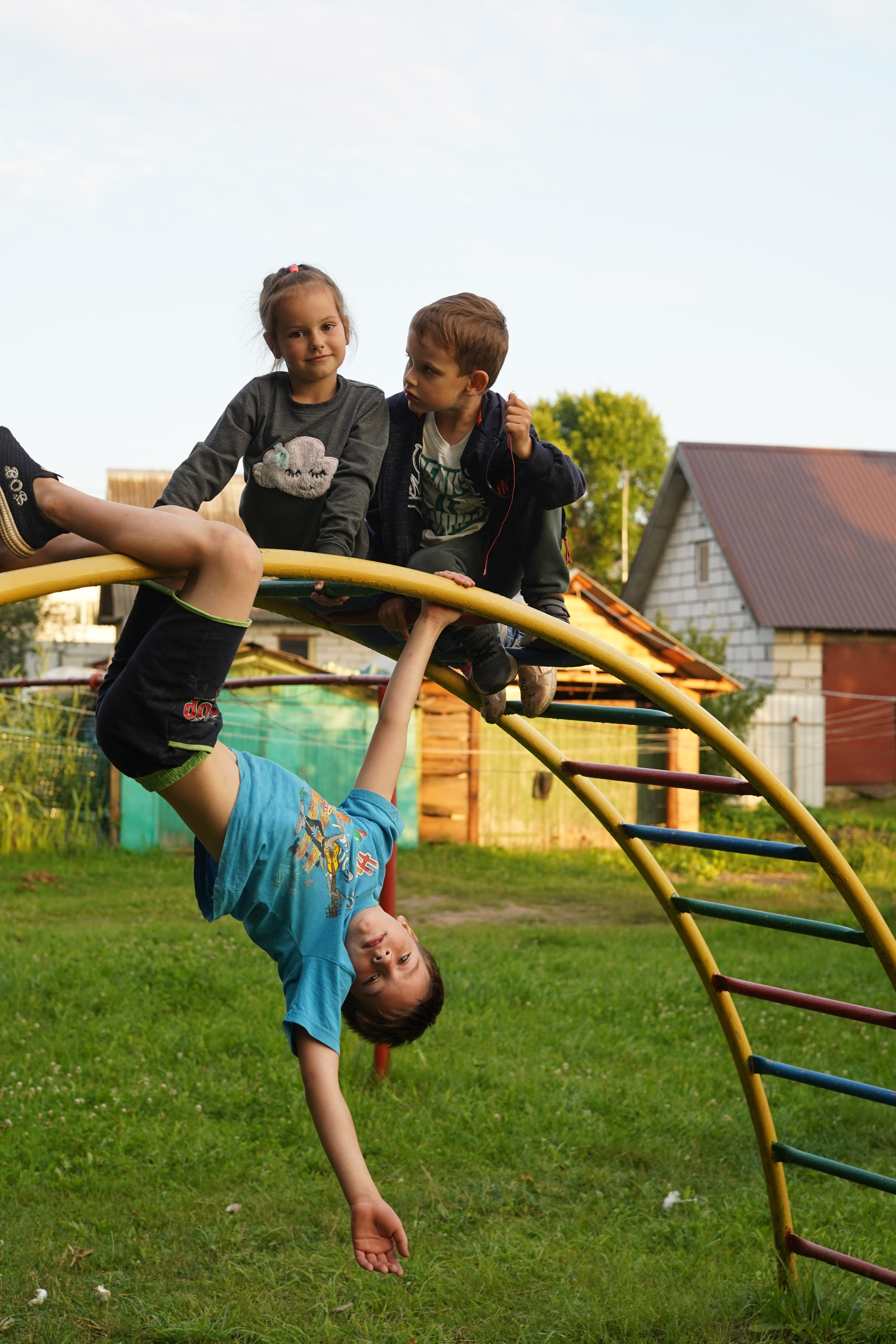 Игры во дворе. Фотограф новорожденных и детей первого года Евгения Михалькевич
