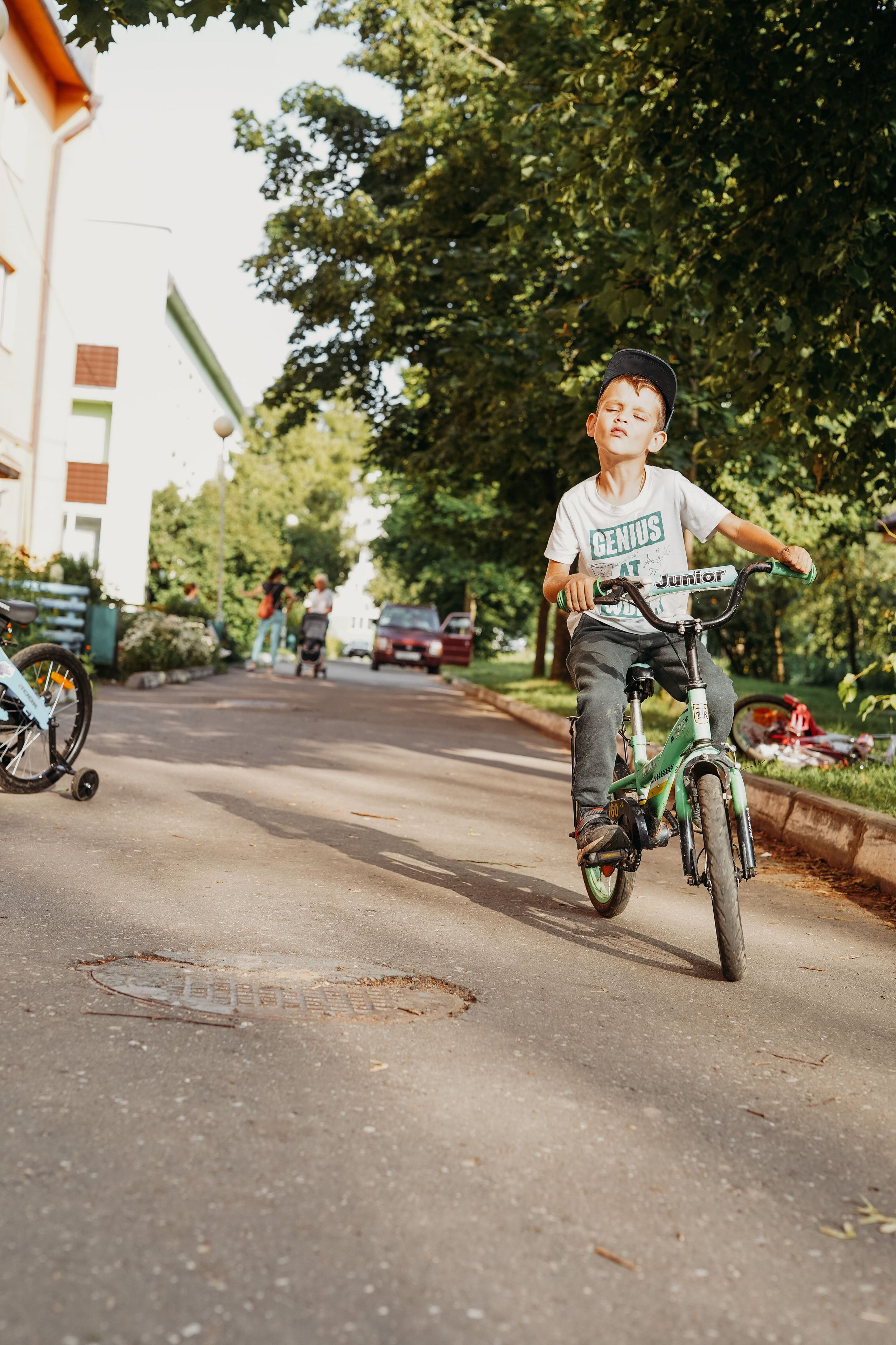 Игры во дворе. Фотограф новорожденных и детей первого года Евгения Михалькевич