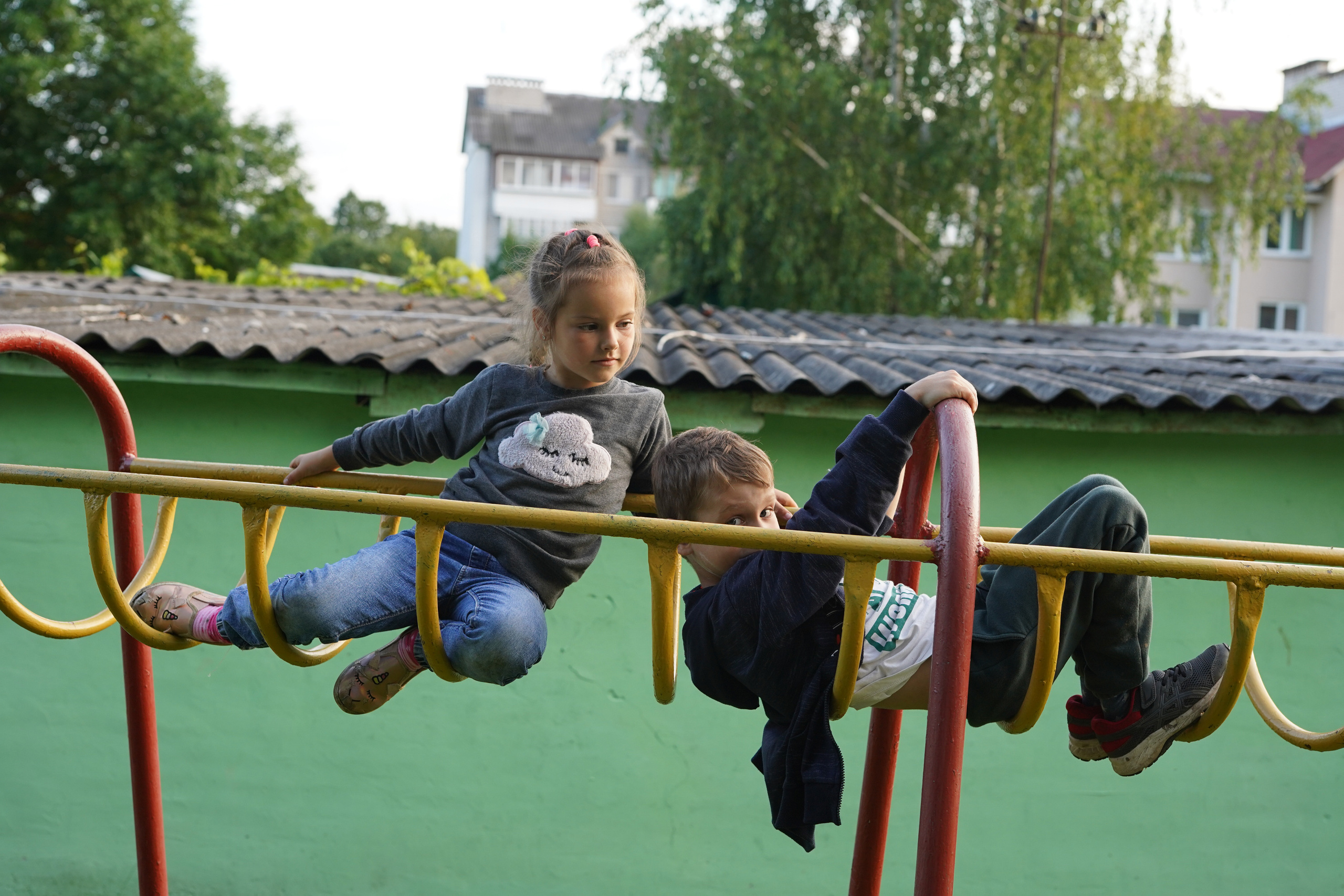 Игры во дворе. Фотограф новорожденных и детей первого года Евгения Михалькевич