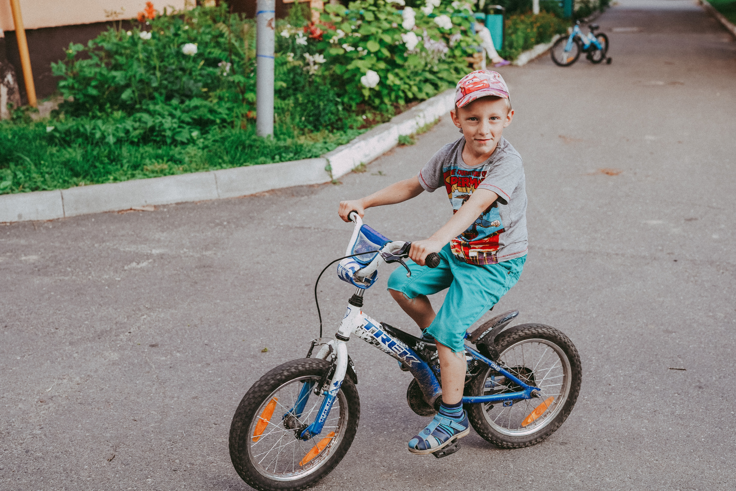 Игры во дворе. Фотограф новорожденных и детей первого года Евгения Михалькевич