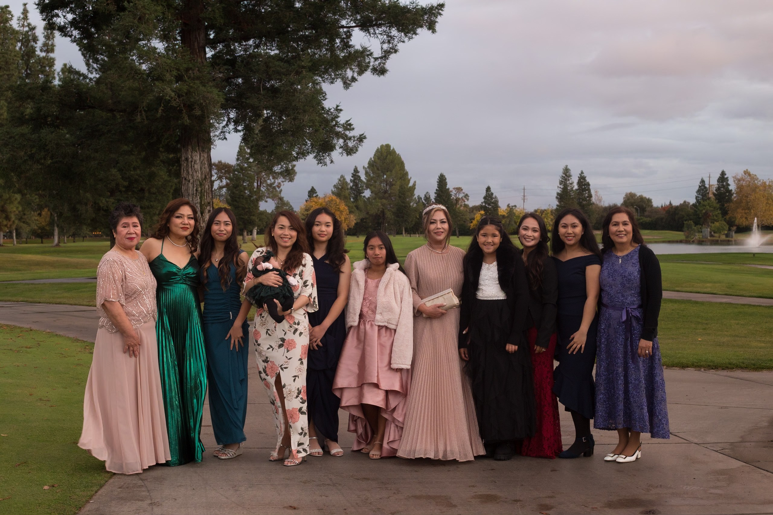 Events and big family photos. Family and children’s lifestyle photographer Elena Tumanova