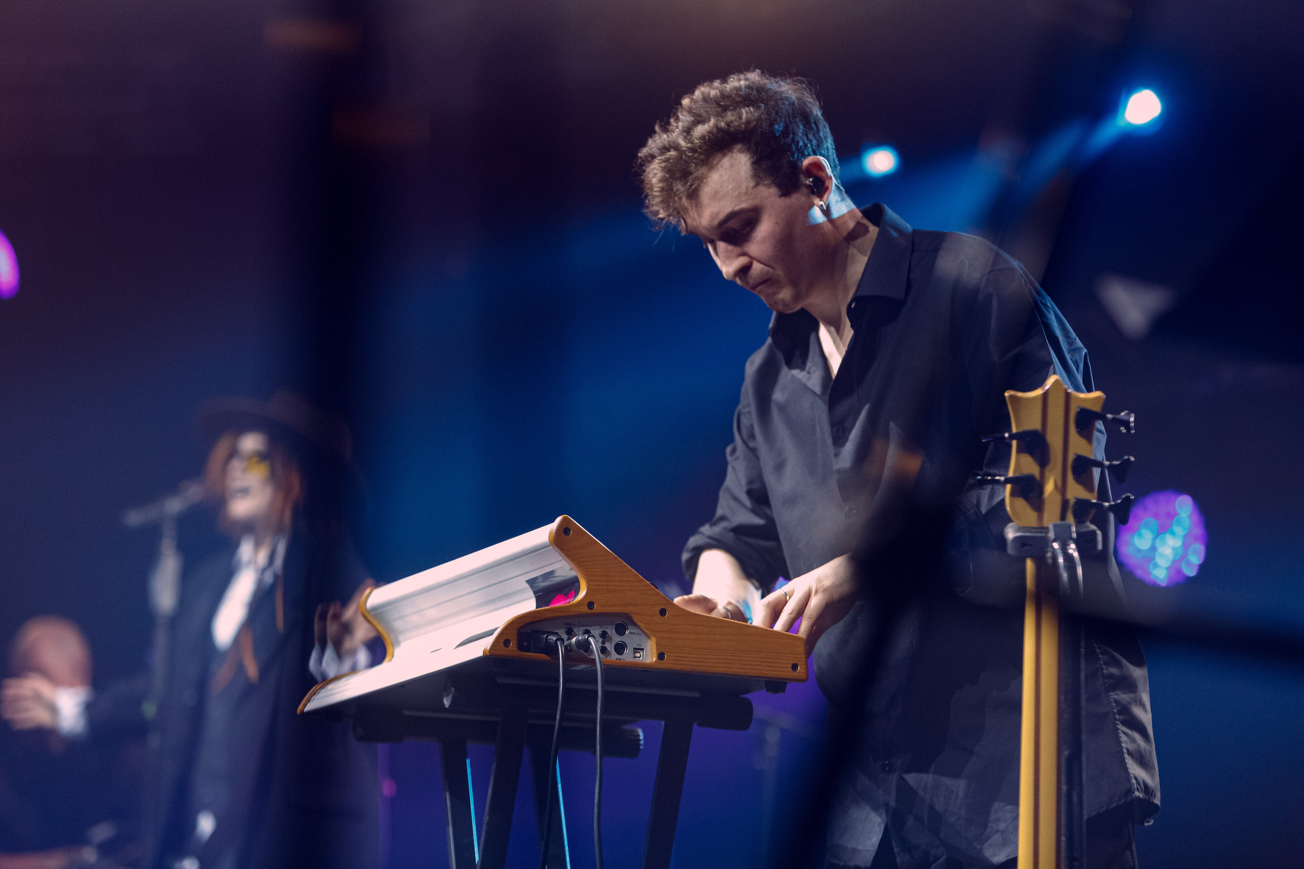 Fotos de una celebridad en un concierto. Fotógrafo de retrato, familia y reportajes en Valencia | España | Europa Vitalii Lumier