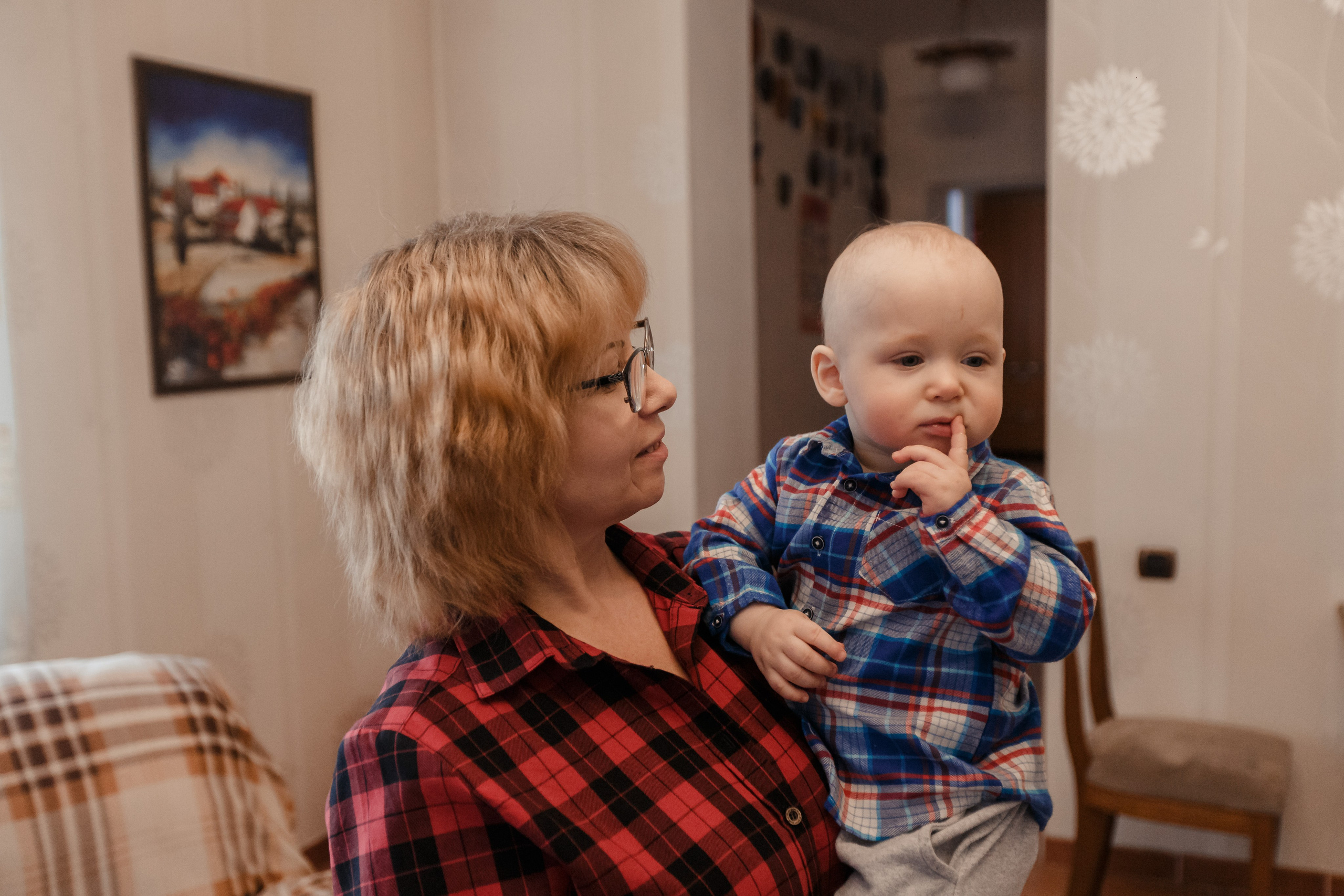 Preparándose para la Navidad. Fotógrafo de retrato, familia y reportajes en Valencia | España | Europa Vitalii Lumier