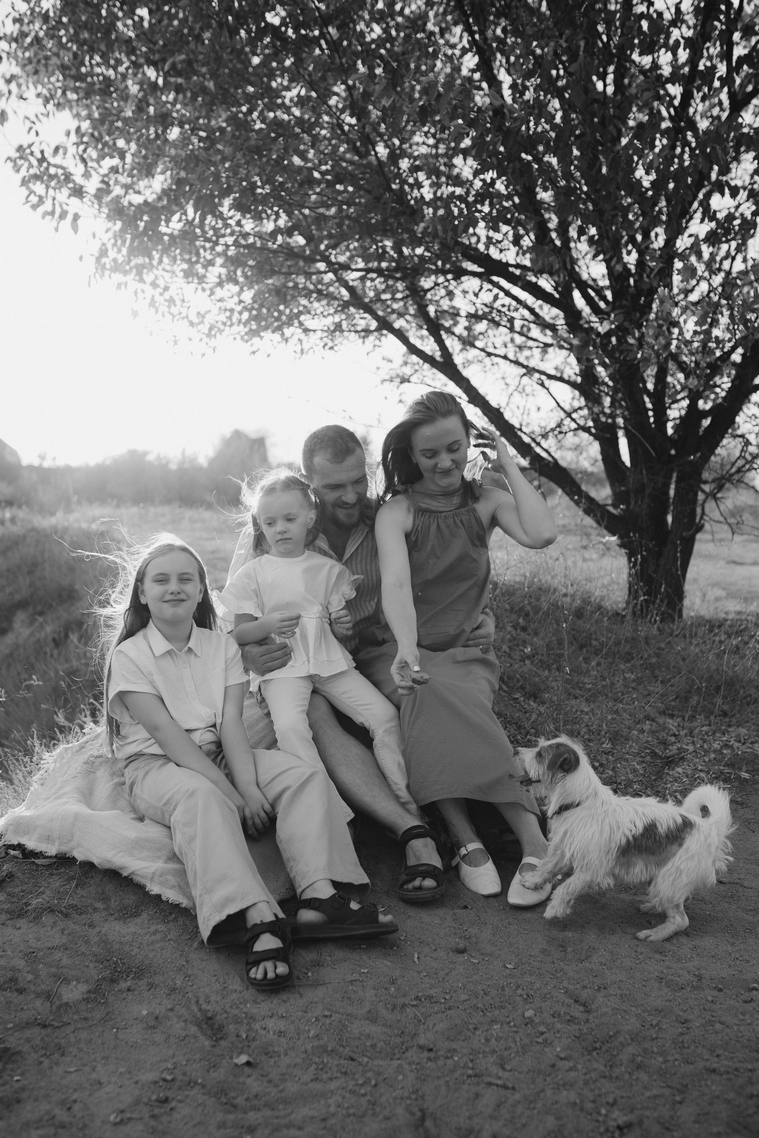 Ніколь Полінка Зіна Олександр. Сімейний фотограф Світлана Садовнікова