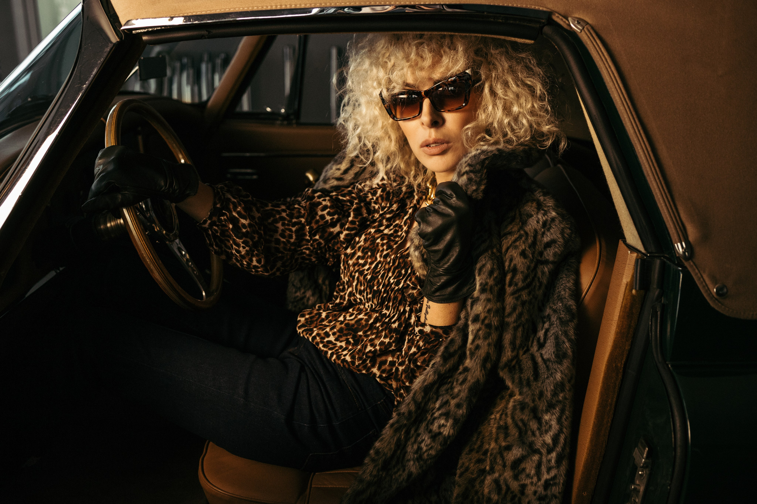 Оксана Ляшенко Фотограф в Дніпрі фотограф Оксана Ляшенко Днепр Old cars фотопроект студія Квітка фотосессия фотопротрет портрет студийная съемка фотостудия фотограф в Днепре