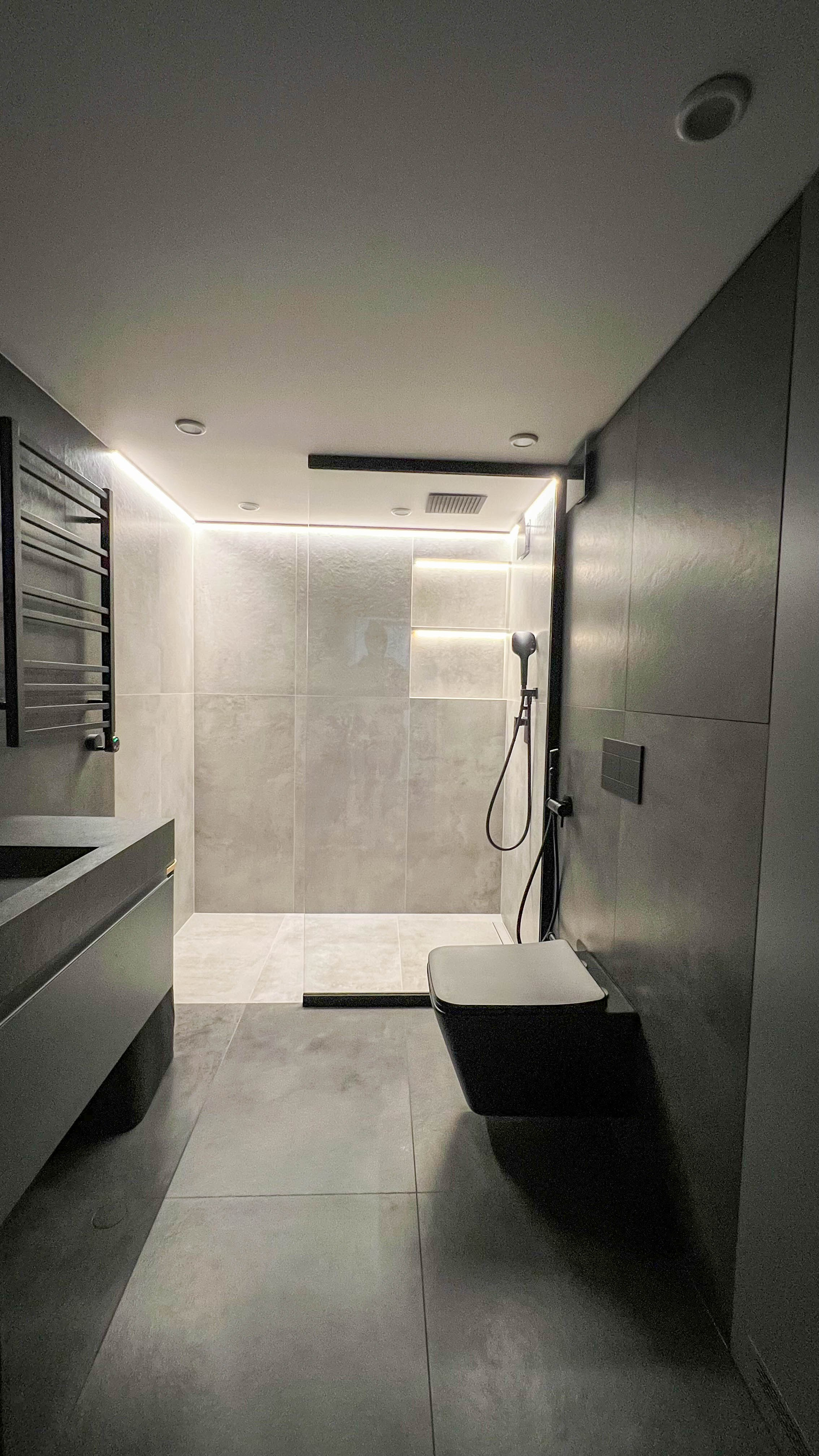 The apartment is on two levels. Fotograf Dmitrii Donets