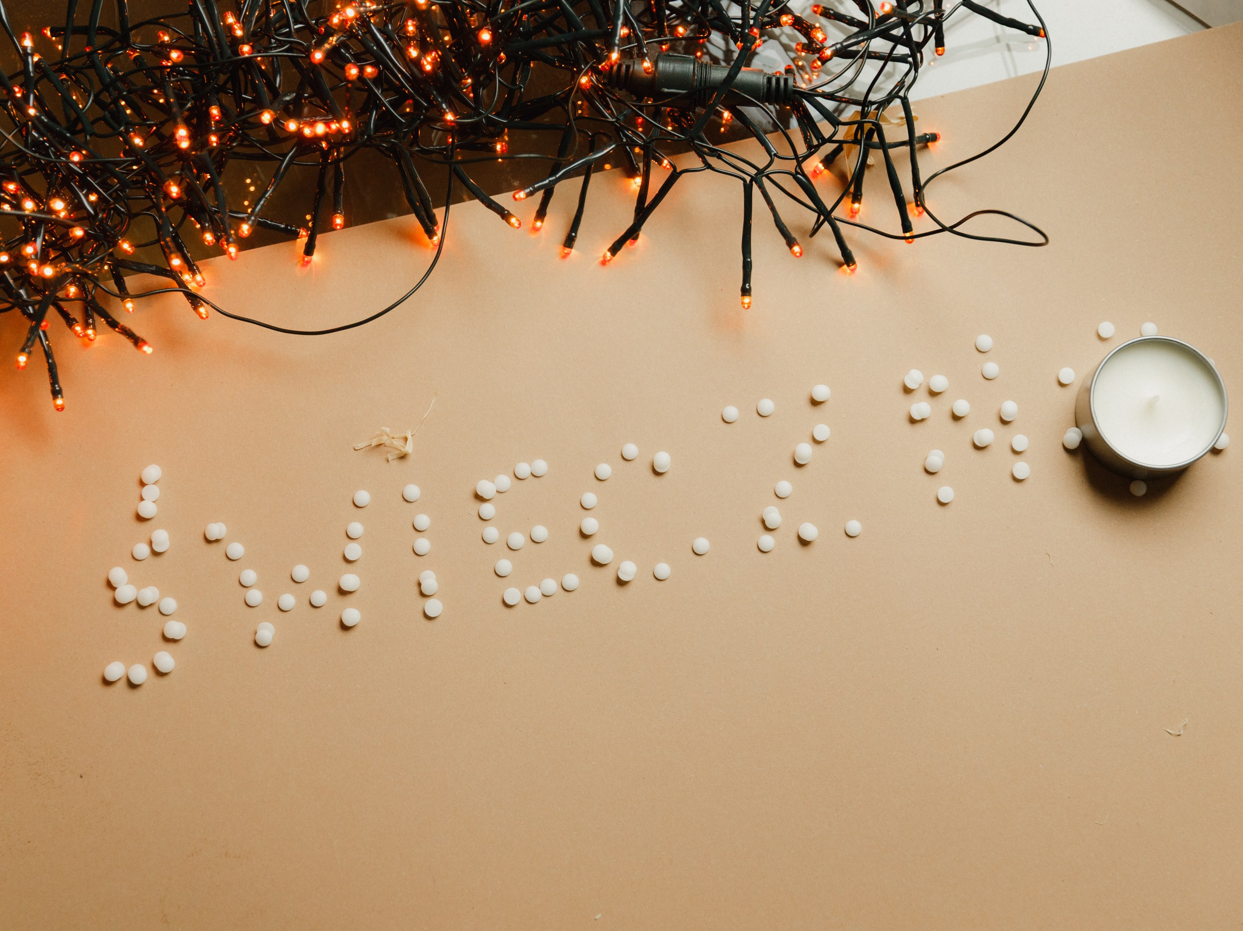 Candles | insta content. Kaja | fotograf we Wrocławiu | ludzie i psy