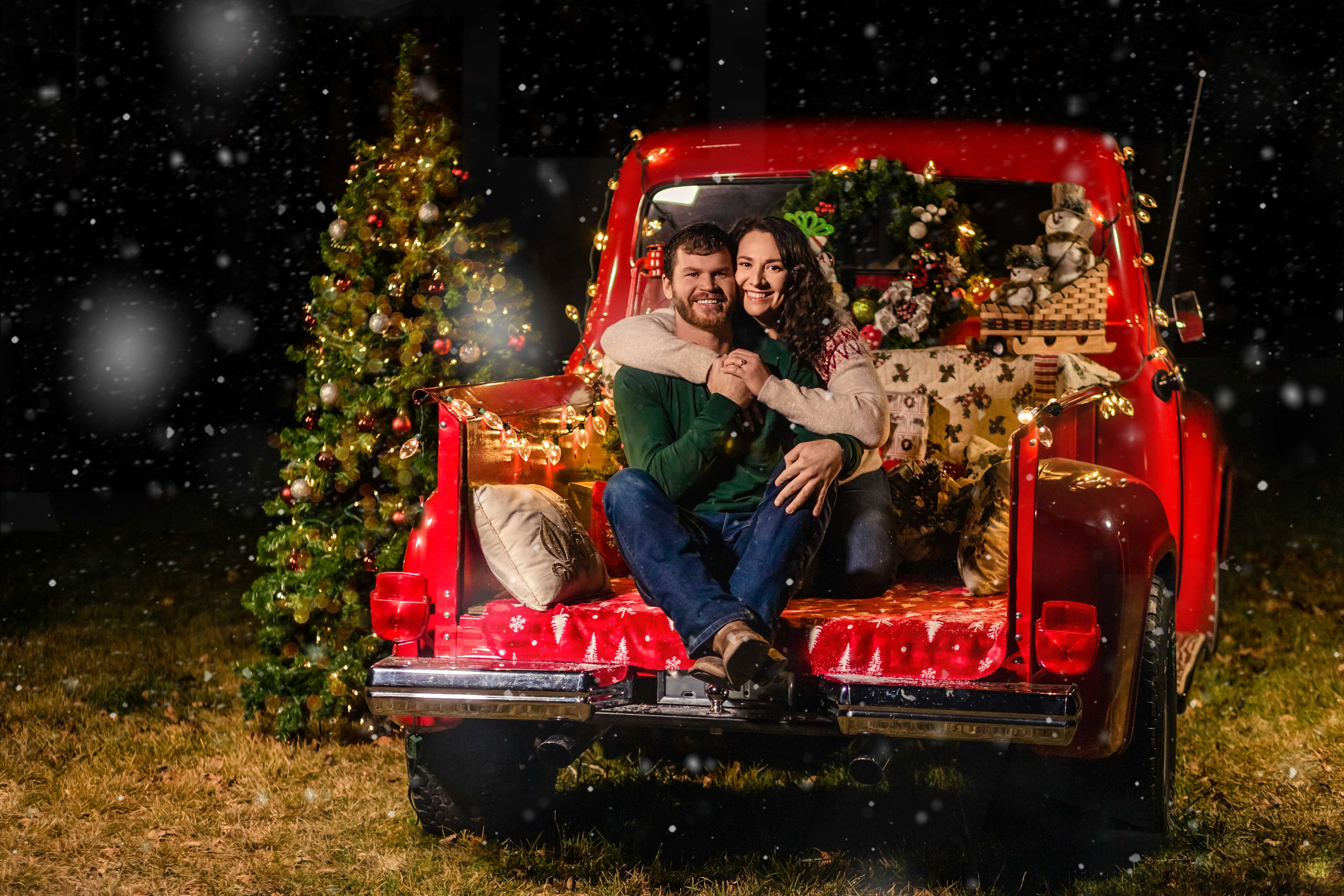 Christmas Truck. Wedding photographer Utah. Weddings, Families, Portraits