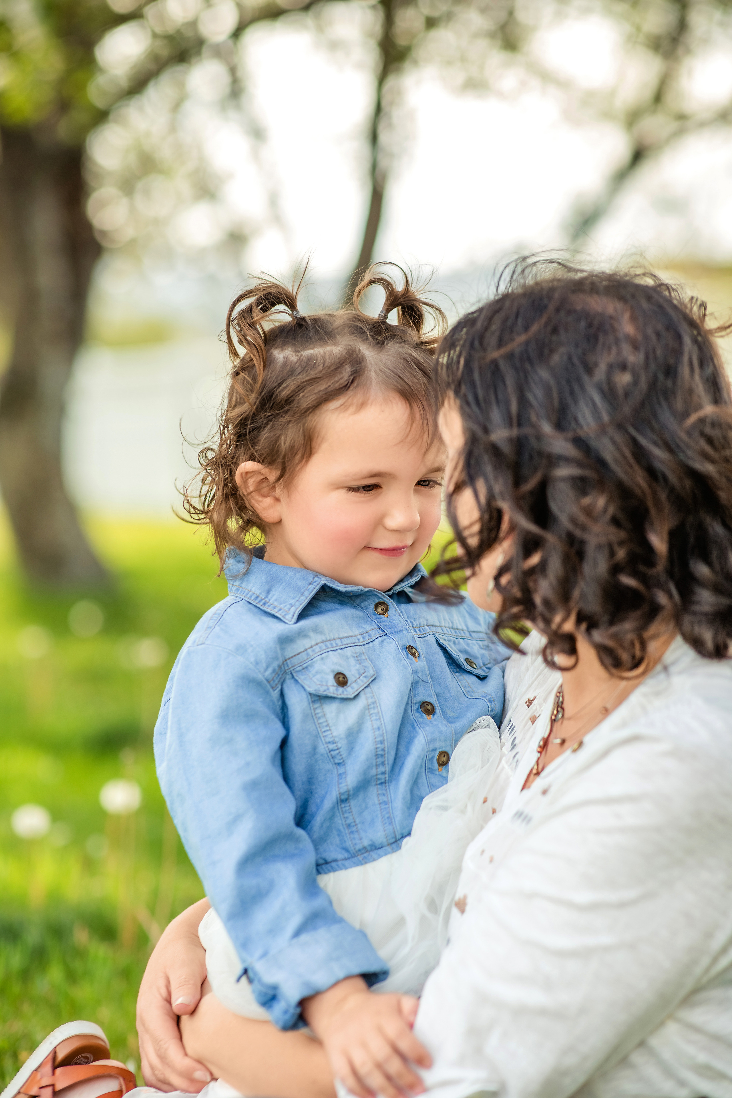 Spring Blooming. Wedding photographer Utah. Weddings, Families, Portraits