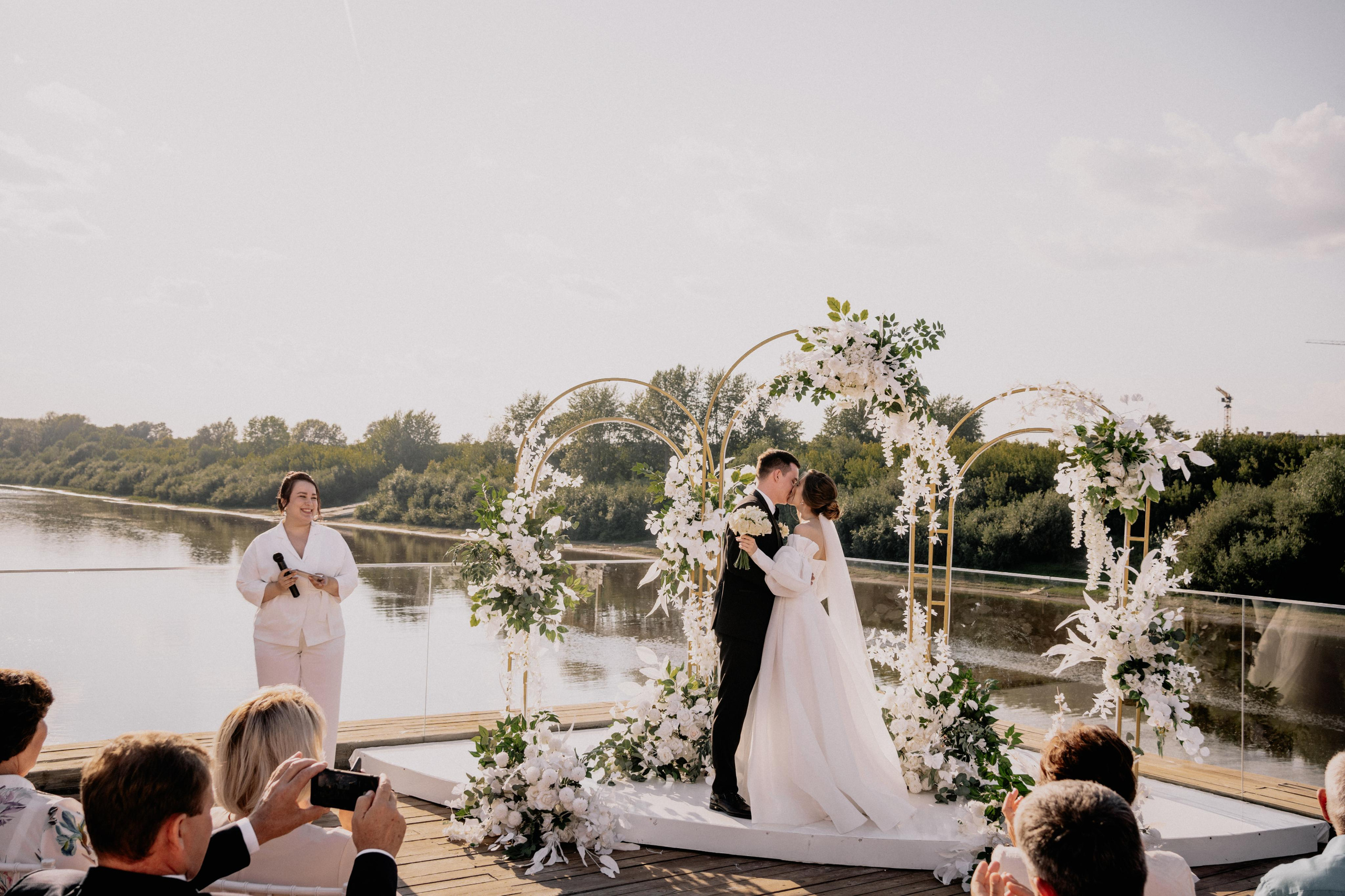 Alex & Vlada. Wedding and family photographer and videographer PA, NJ, NY, DE, MD