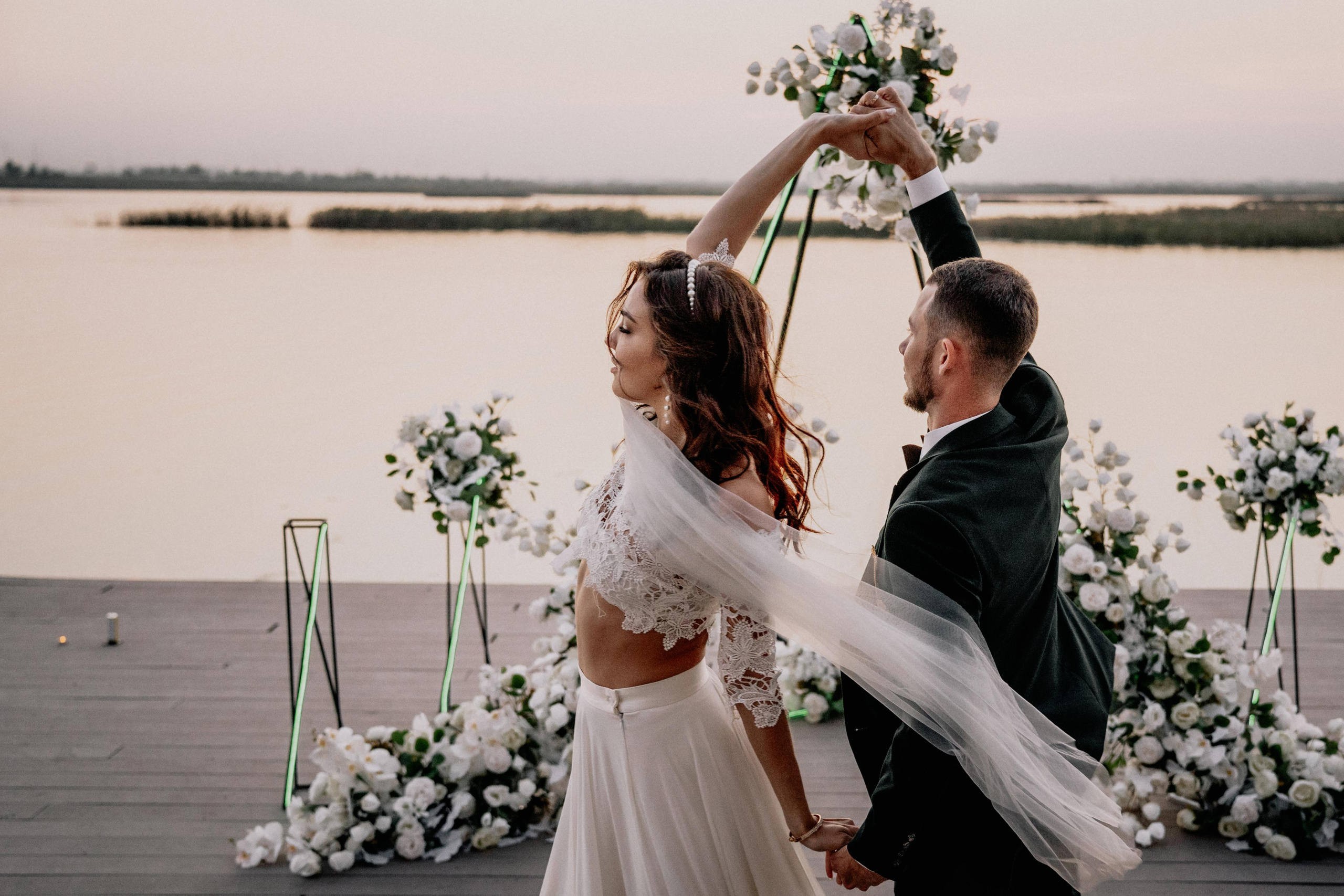 Arina & Michael. Wedding and family photographer and videographer PA, NJ, NY, DE, MD