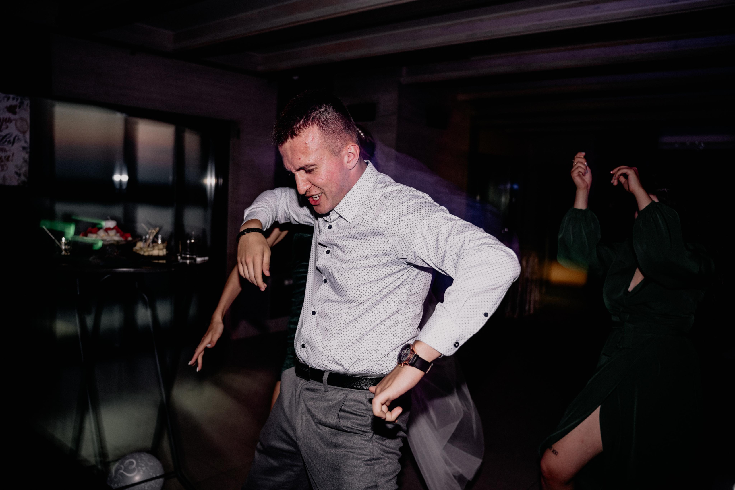 Arina & Michael. Wedding and family photographer and videographer PA, NJ, NY, DE, MD