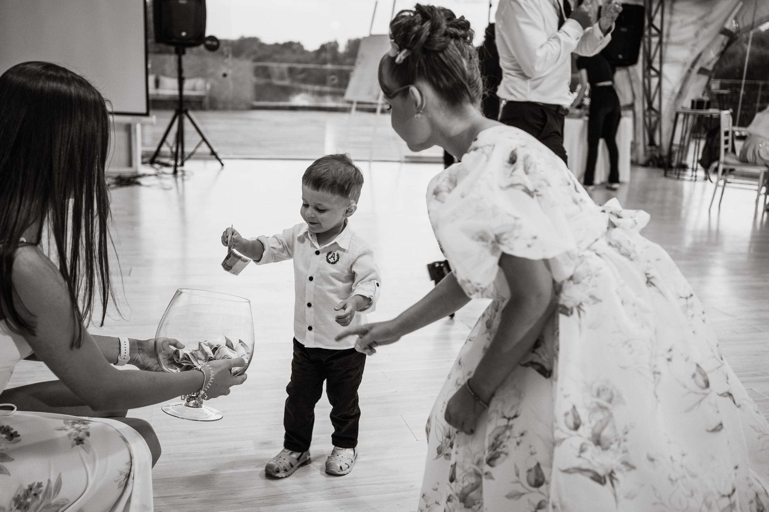 Alex & Vlada. Wedding and family photographer and videographer PA, NJ, NY, DE, MD