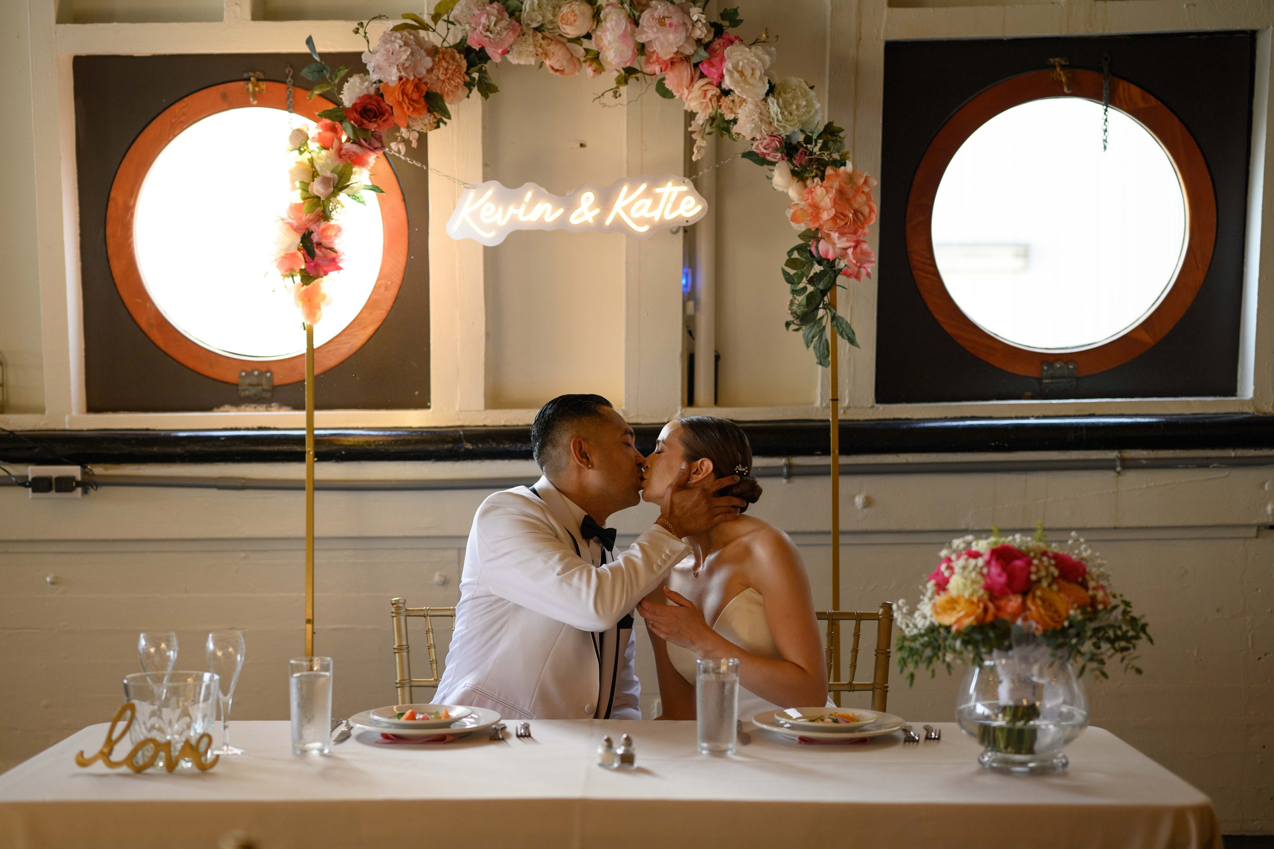 Kevin & Katie. Wedding & portrait photography in the Seattle Area. Helen Michelle photographer