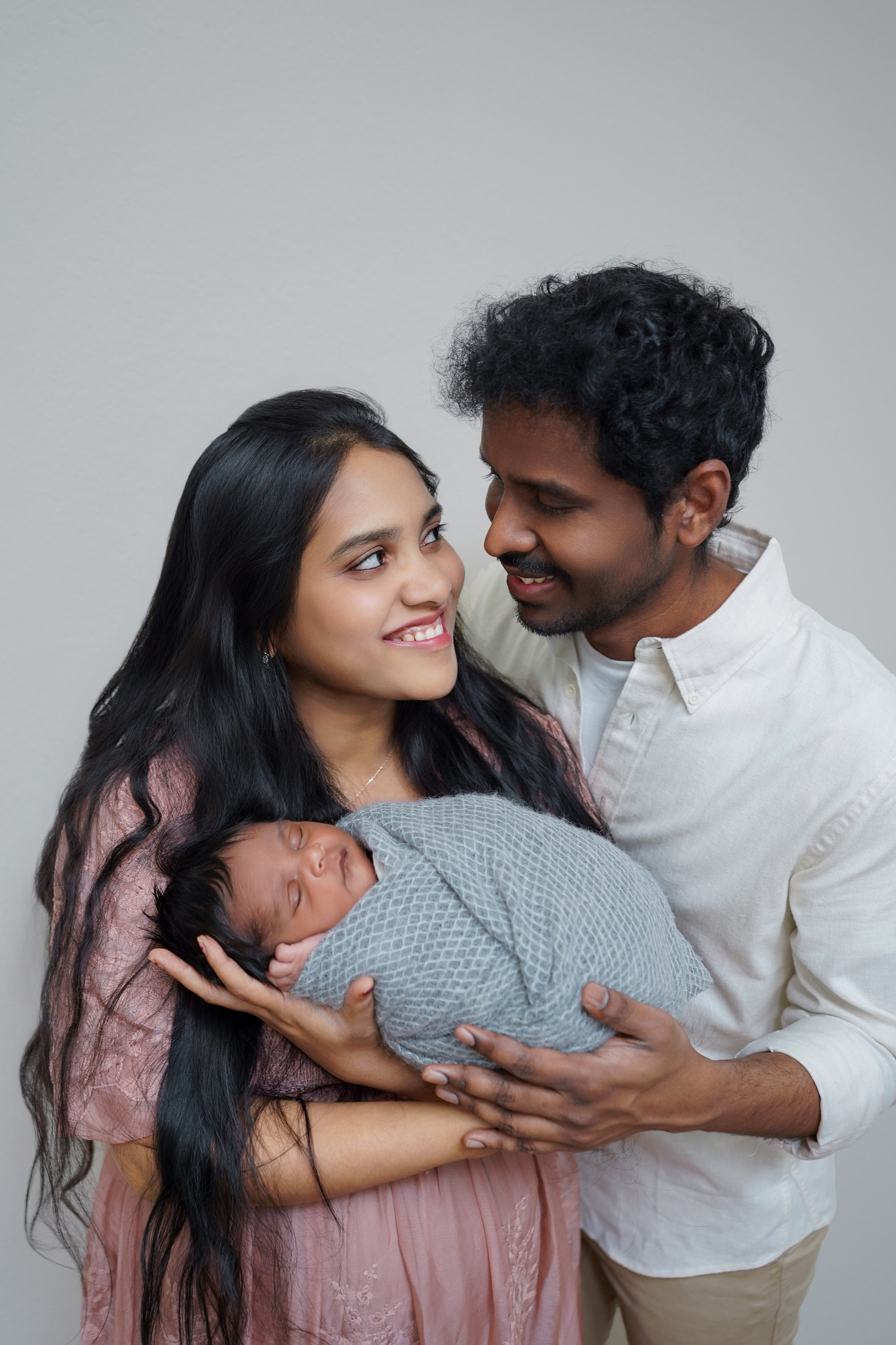 Newborn+Family. Maternity, family and newborn photography in San Francisco Bay Area