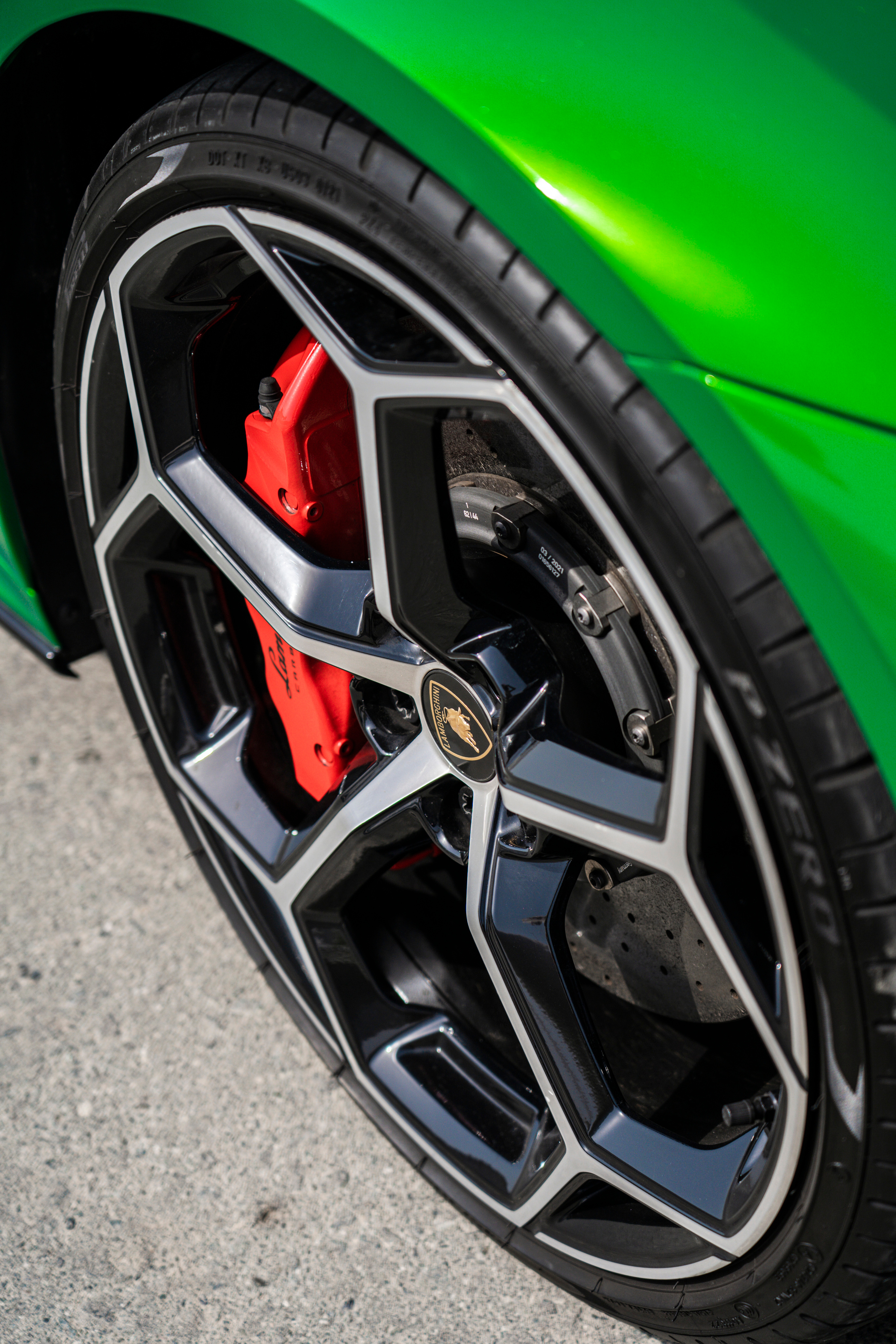 Lamborghini Huracan. Video & Photo in Dubai