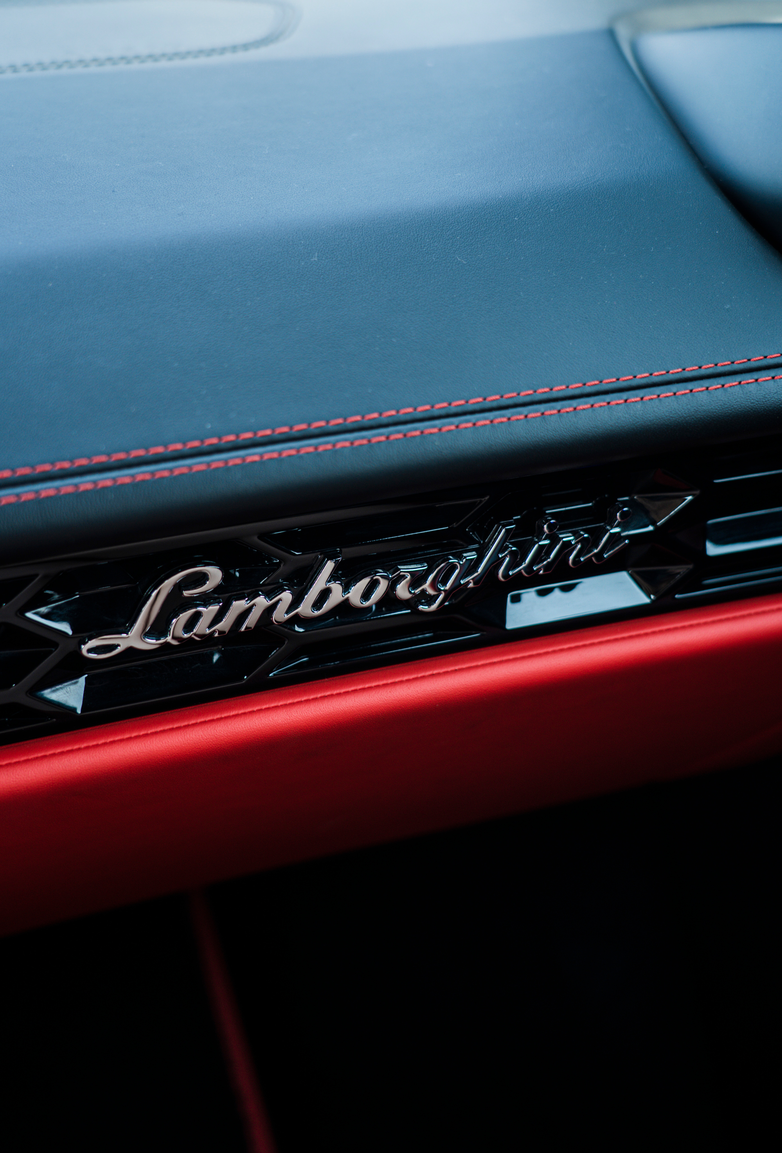 Lamborghini Huracan. Video & Photo in Dubai