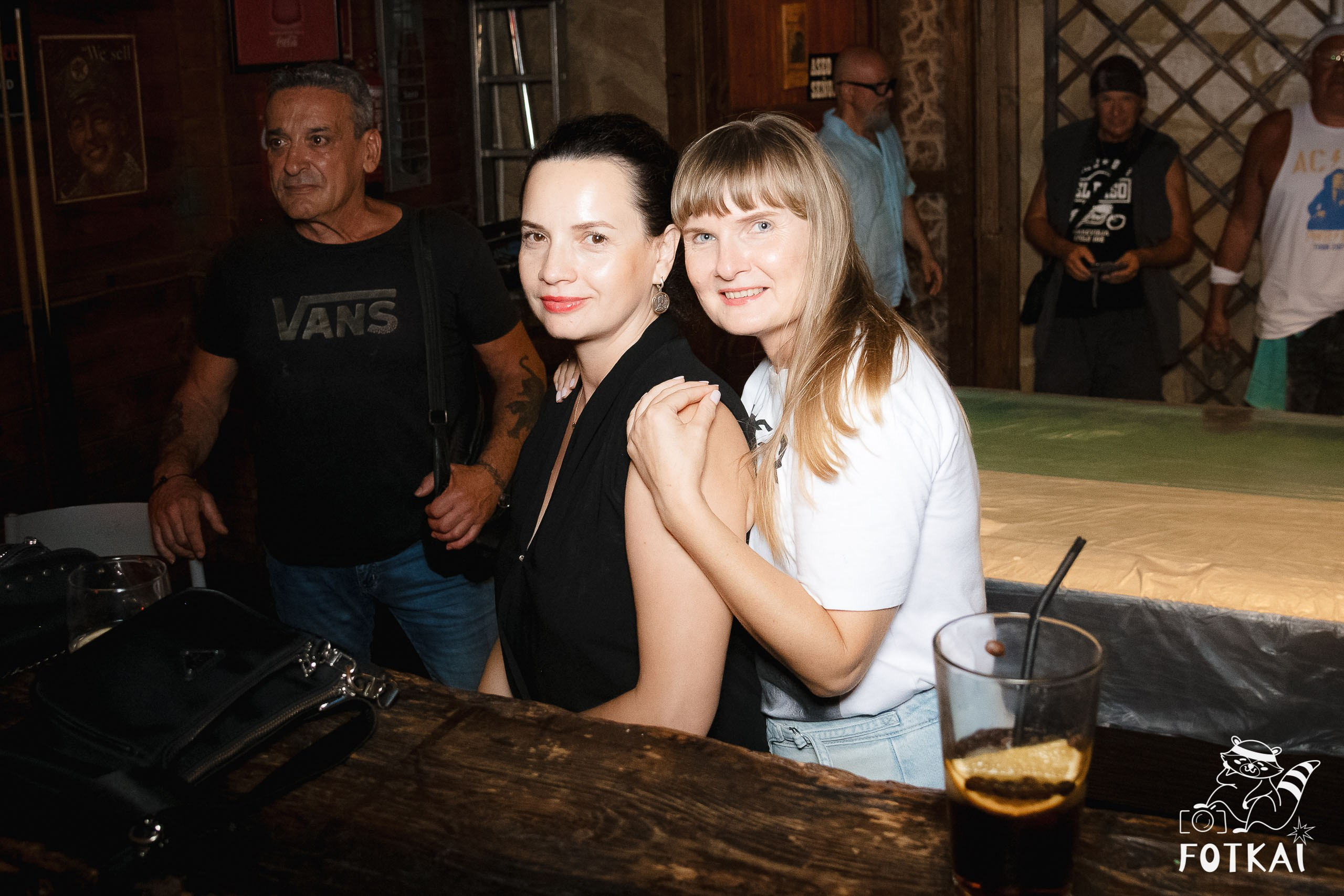 El Paso Rock Bar Torrevieja: Reportaje fotográfico 19.09.25 | FOTKAI