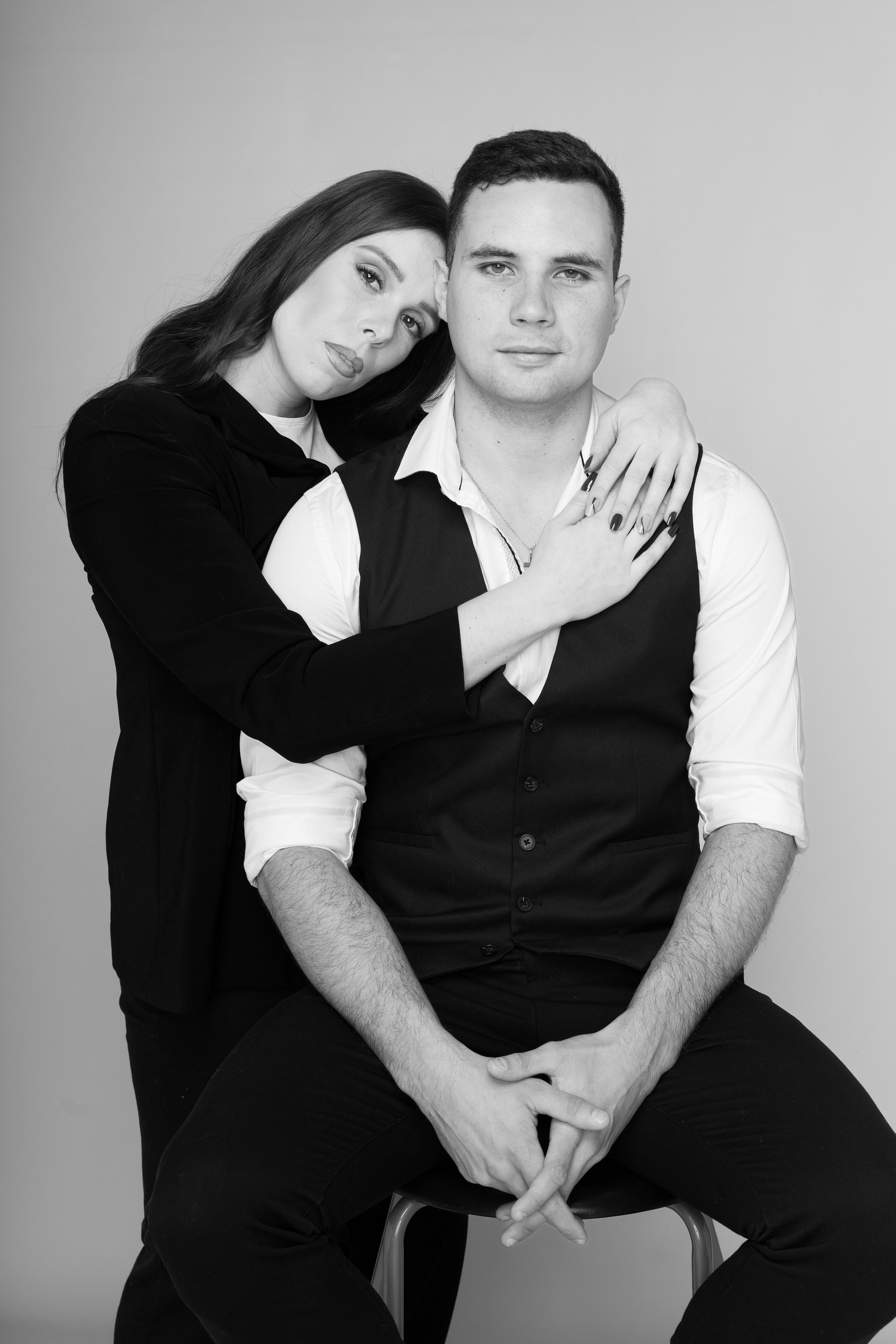 Séance photo couple Albi. Photographe de mariage et de portrait dans le Tarn, Toulouse et en Occitanie