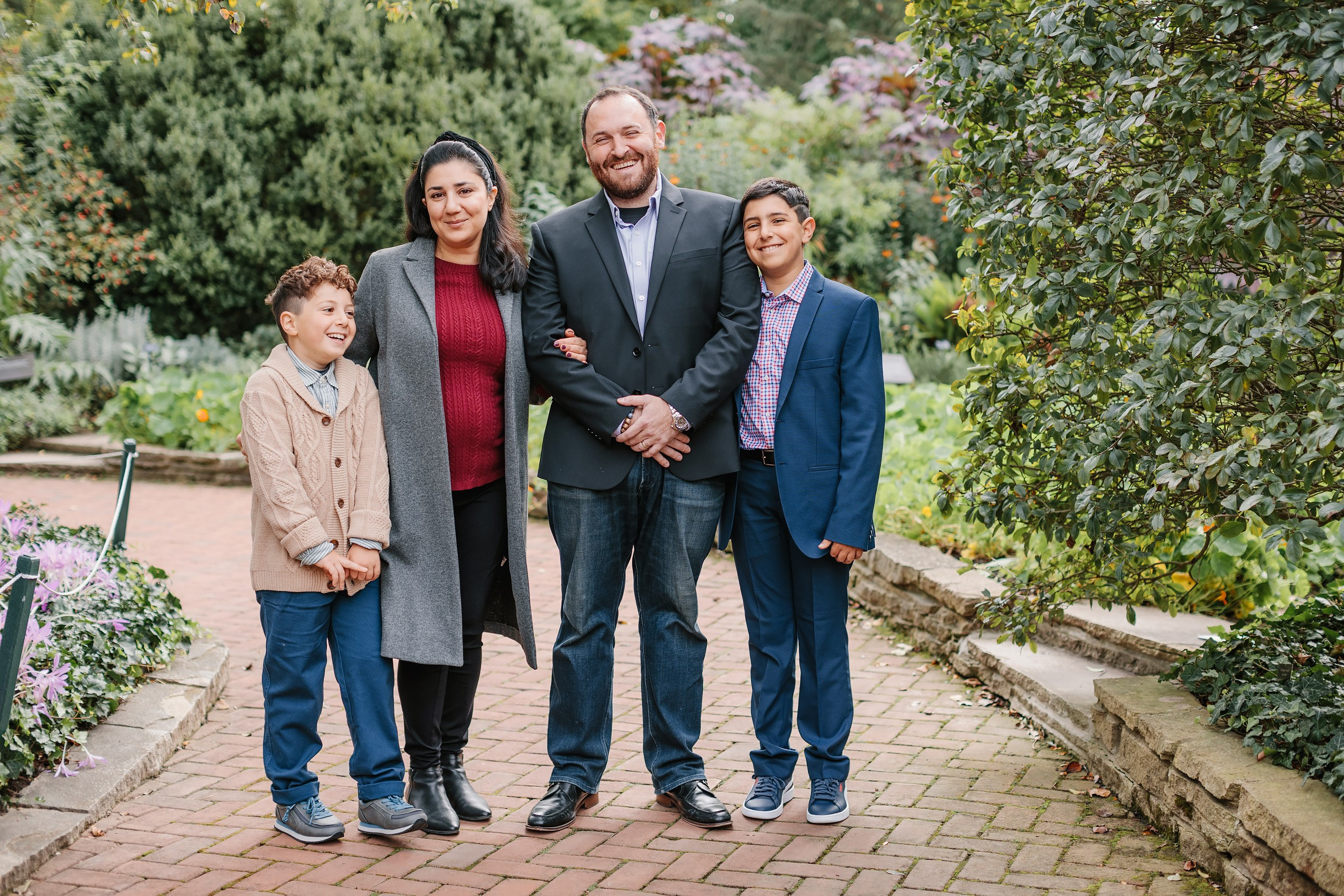 10.08.23 Family Photoshoot. Wedding family event photographer in Chicago Nick Yushevich