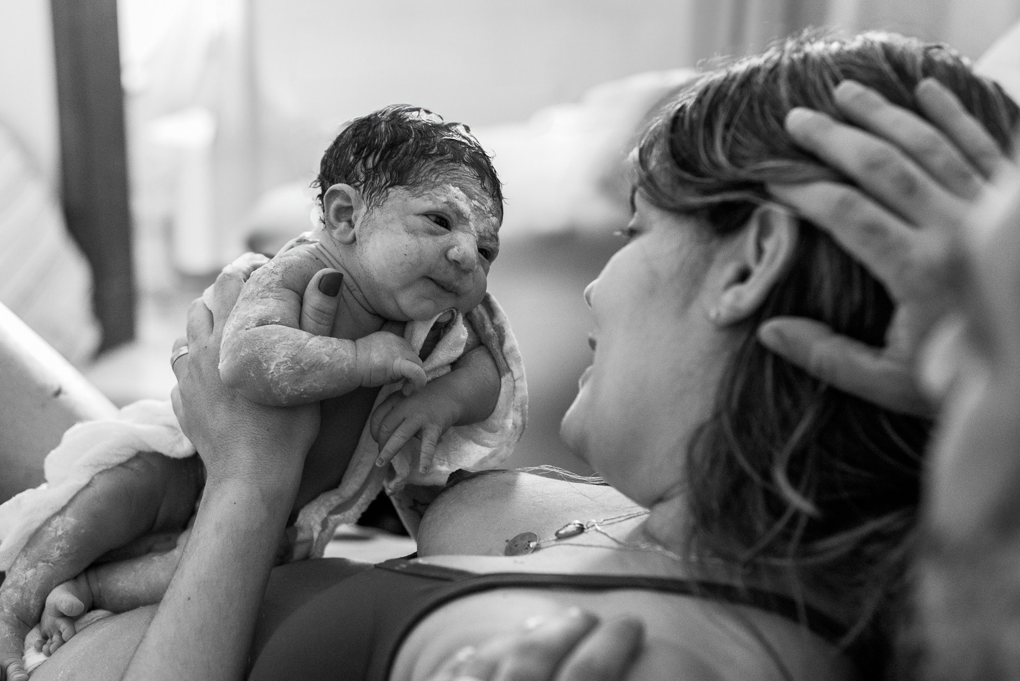 Fotografia de Parto Maria Liz. Água Carmim Fotografia