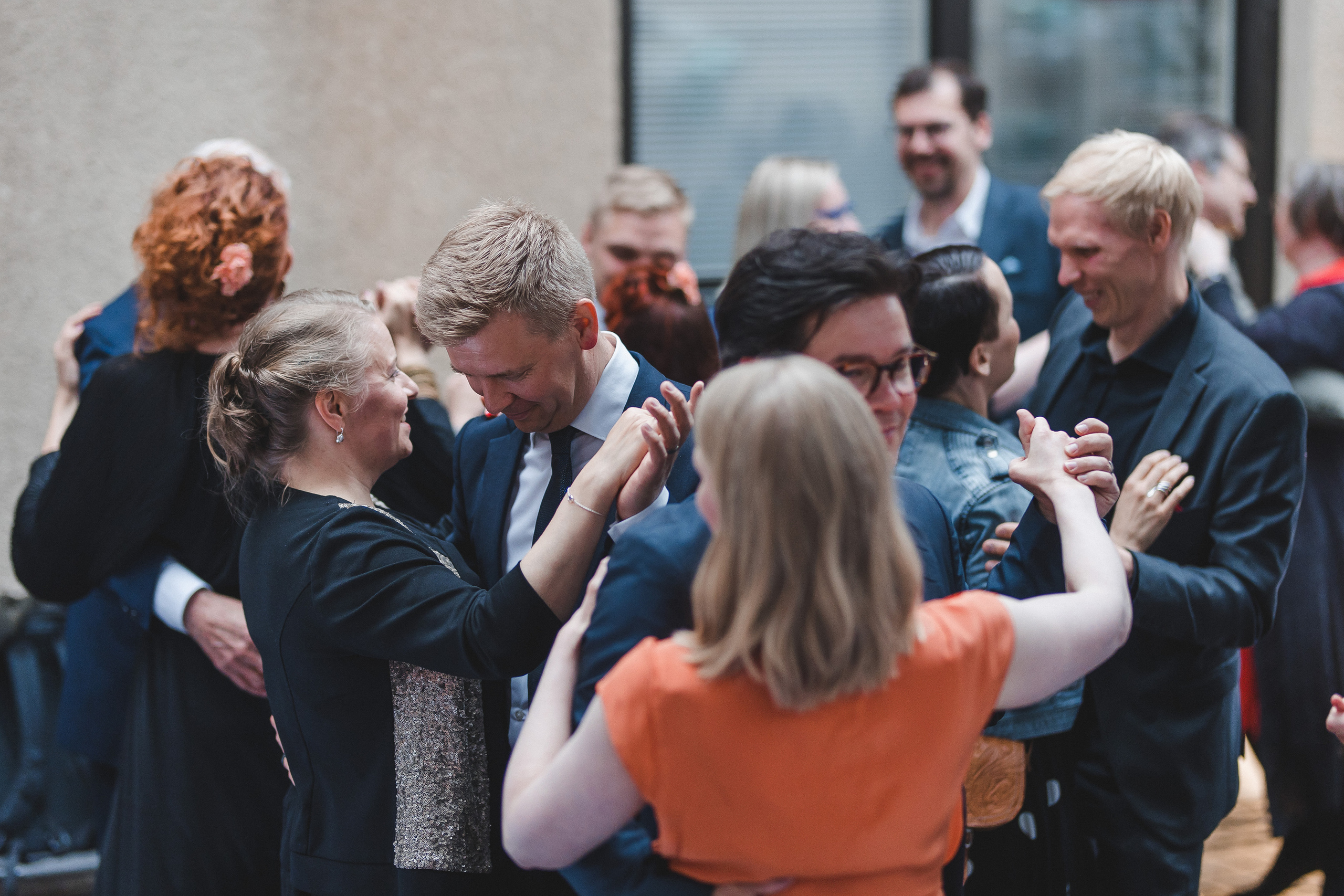 Yhdessä on hyvä jatkaa. Valokuvaaja Lahti, Helsinki Elena Salonen