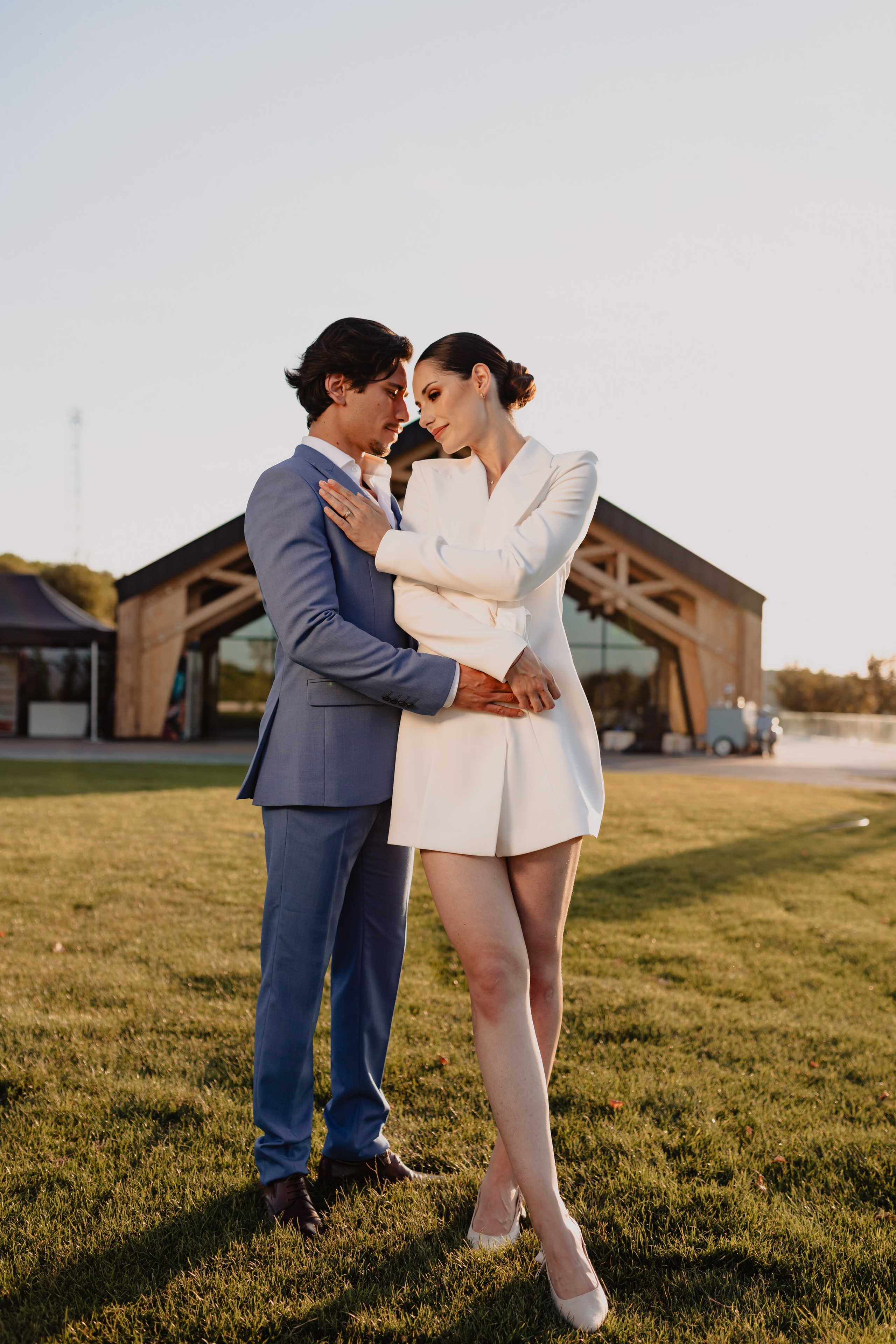 Styled shot at The Barn, Cluj. Fotograf de nunta — documenting your love story with a touch of editorial — wedding photographer