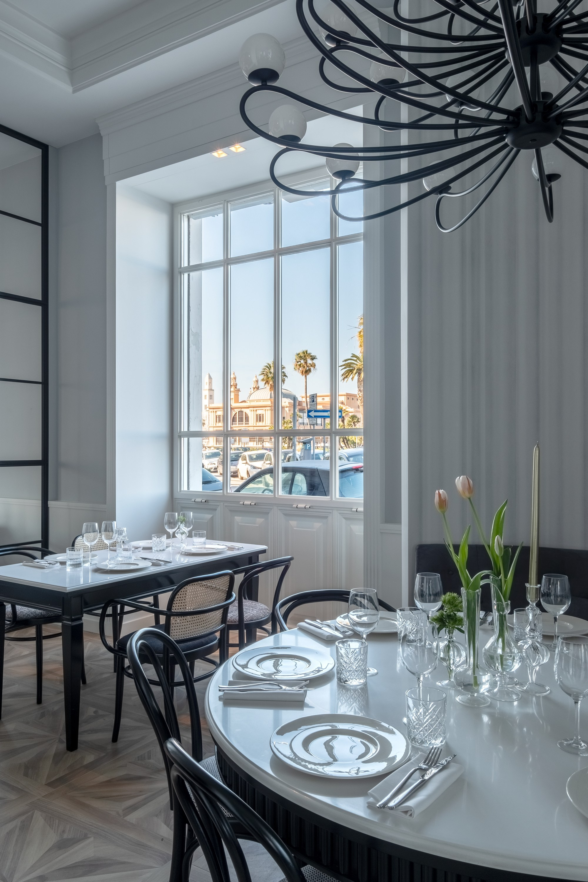 Bar restaurant in Bari (Apulia)