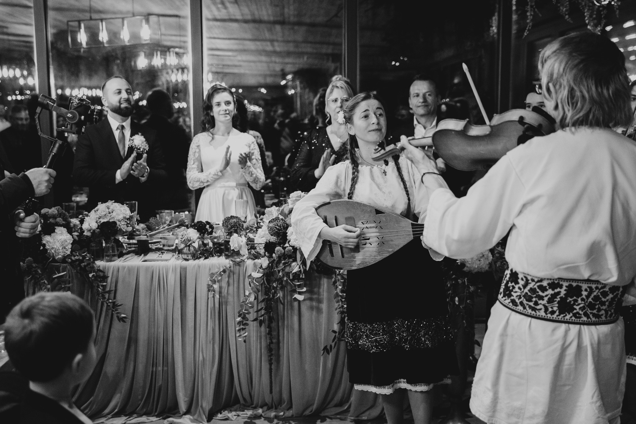 Nunta de Poveste la Sucevița: Cristi și Andreea. Servicii foto-video profesionale, pentru momente de neuitat