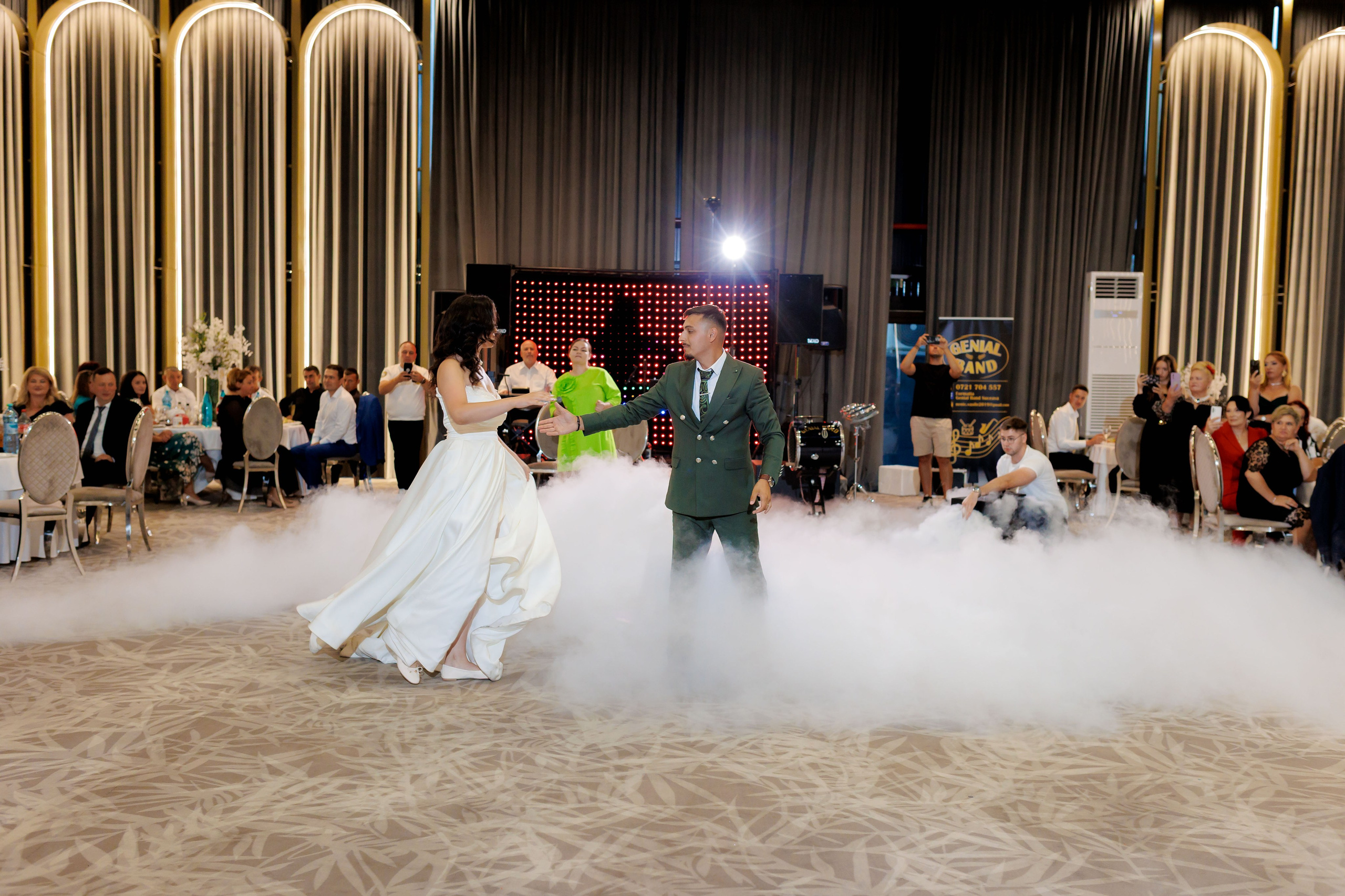 Nunta Nicoleta & Răzvan | Fotografie & Videografie Profesională. Servicii foto-video profesionale, pentru momente de neuitat