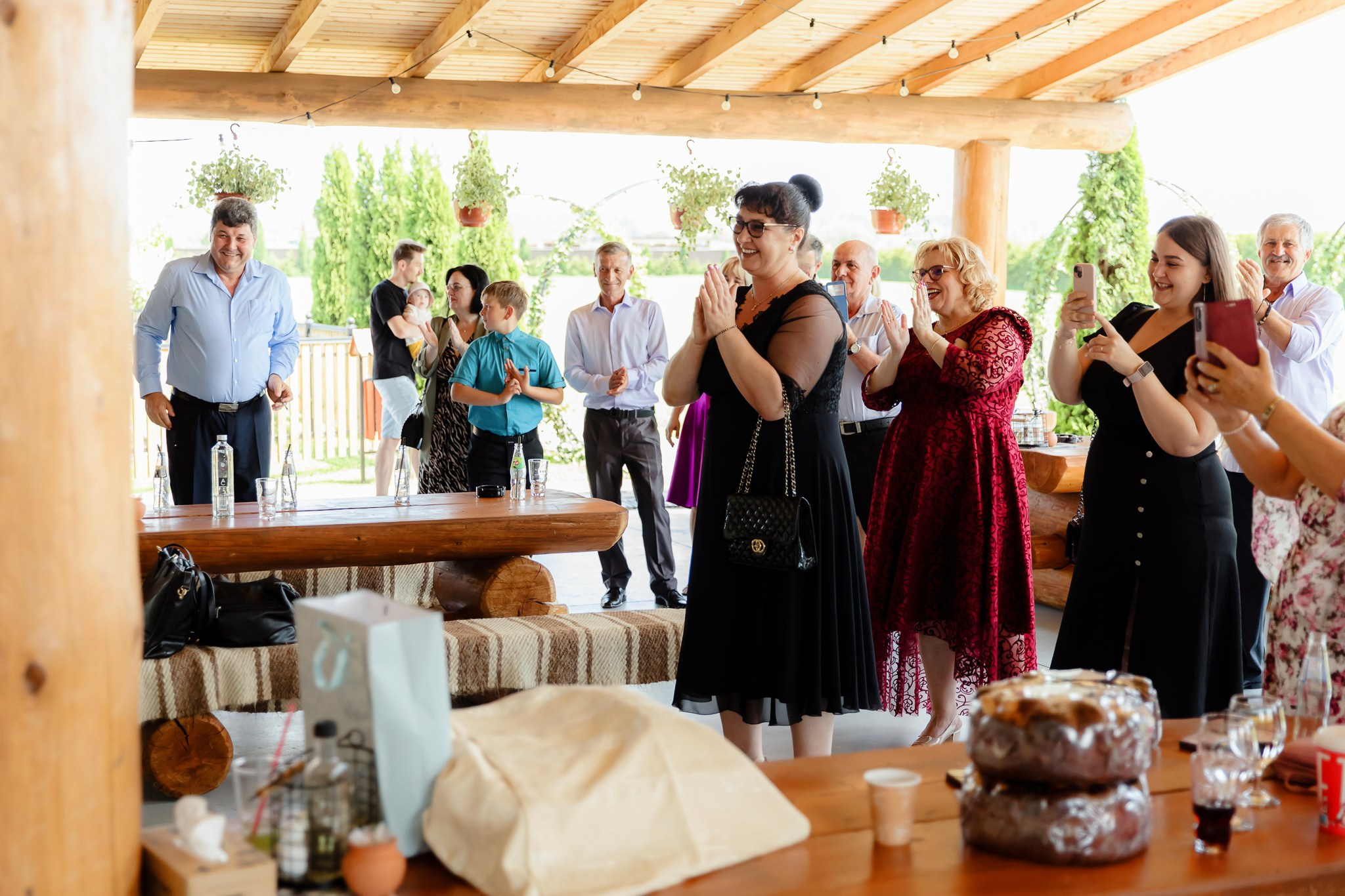 Ioana & Ionuț | Nuntă de poveste la Păstrăvăria Poiana din Mălini județul Suceava. Servicii foto-video profesionale, pentru momente de neuitat