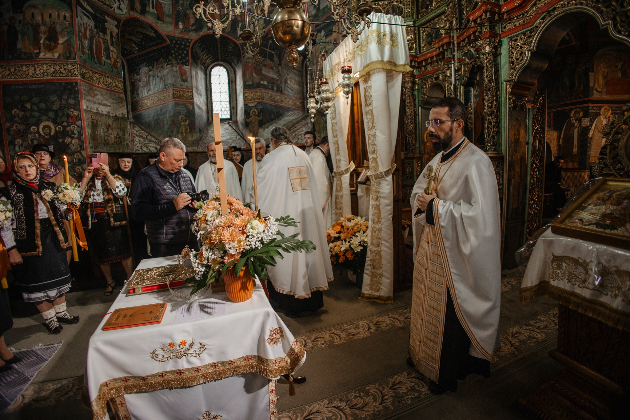 Nunta de Poveste la Sucevița: Cristi și Andreea. Servicii foto-video profesionale, pentru momente de neuitat