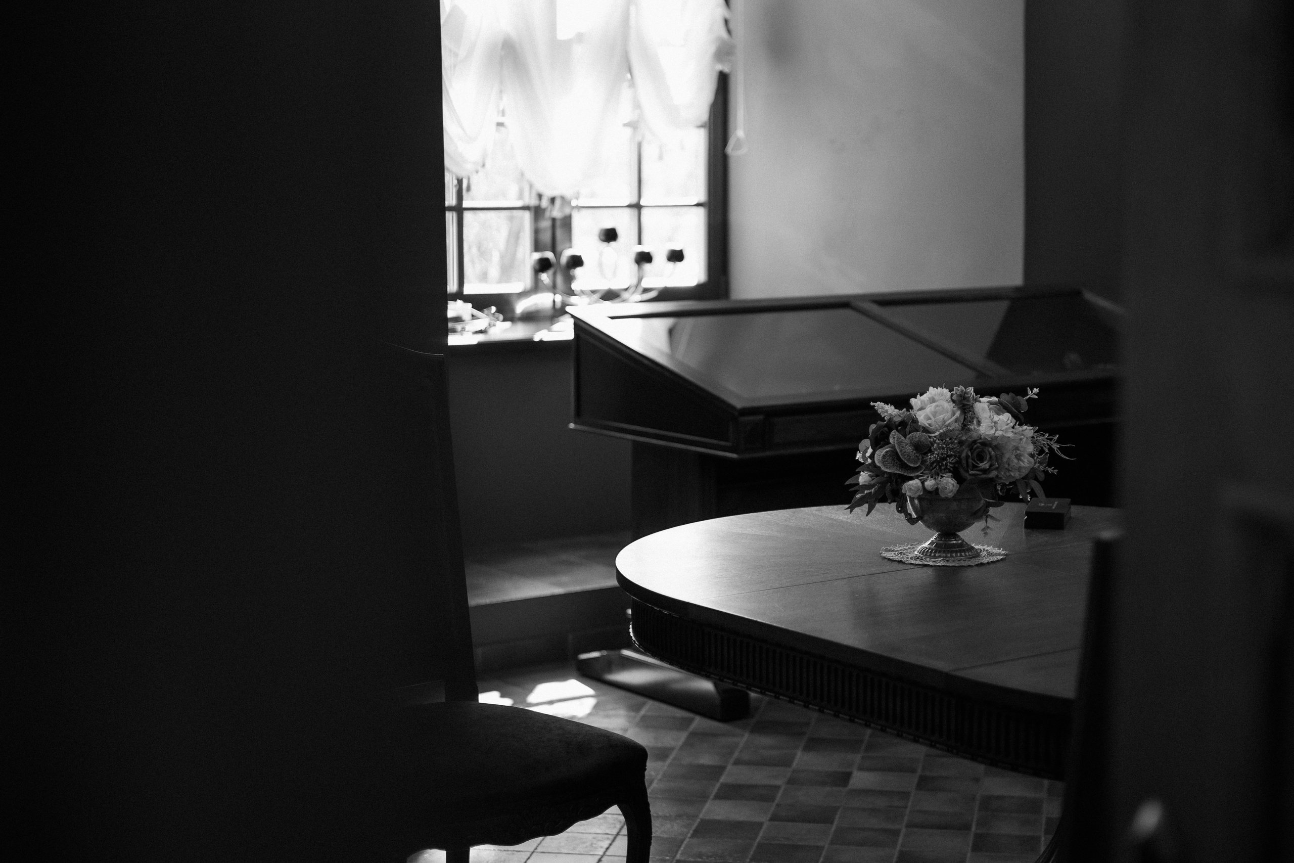 Monika ir Vytautas — miestu alsuojanti trumpa jaunųjų fotosesija Kaune