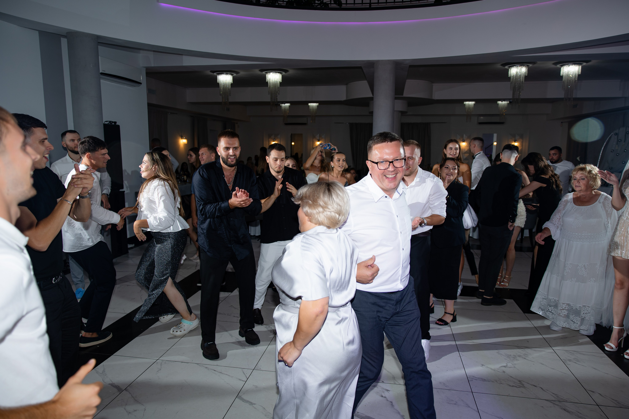 Артур + Анастасія. Весільний, сімейний фотограф Варшава